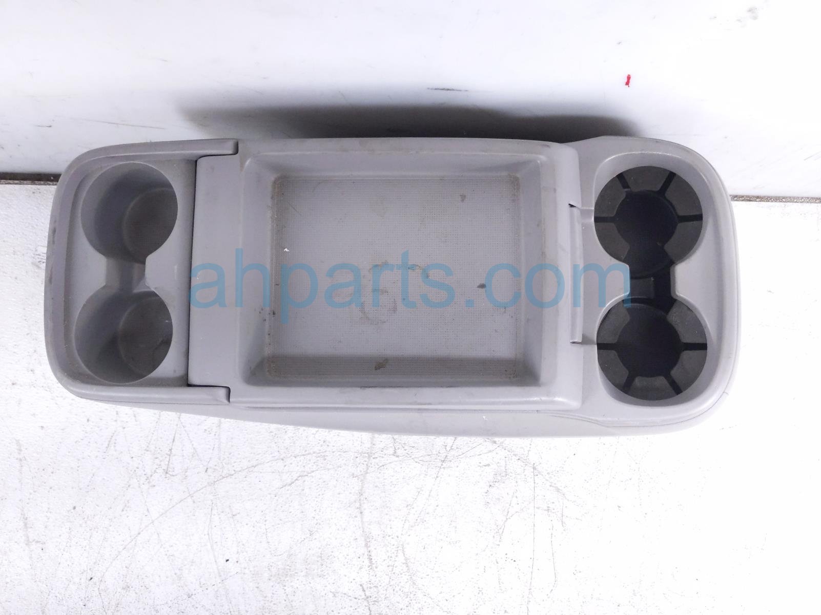 $149 Honda REAR CONSOLE / CUP HOLDER * $149 Honda REAR CONSOLE / CUP HOLDER *