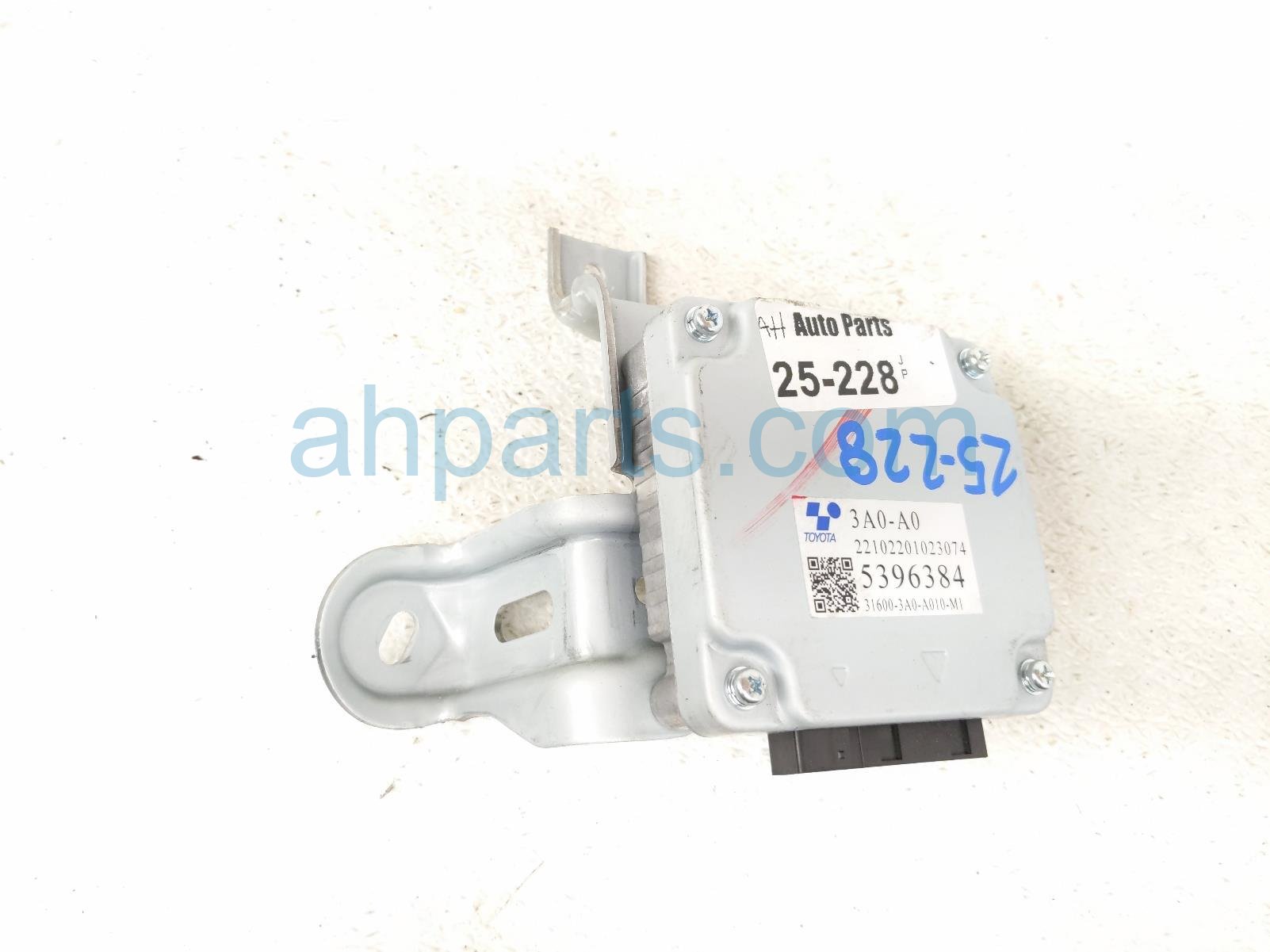 $85 Honda VOLTAGE STABILIZER CONTROL MODULE $85 Honda VOLTAGE STABILIZER CONTROL MODULE