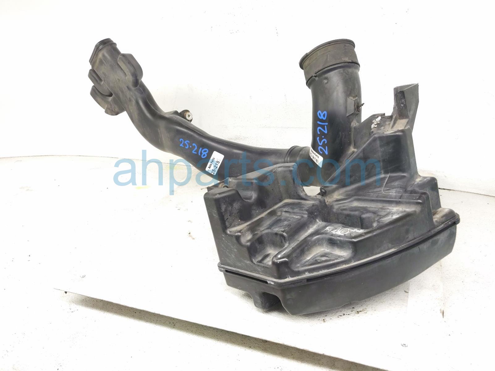 $65 Honda RESONATOR CHAMBER ASSY - 2.4L $65 Honda RESONATOR CHAMBER ASSY - 2.4L