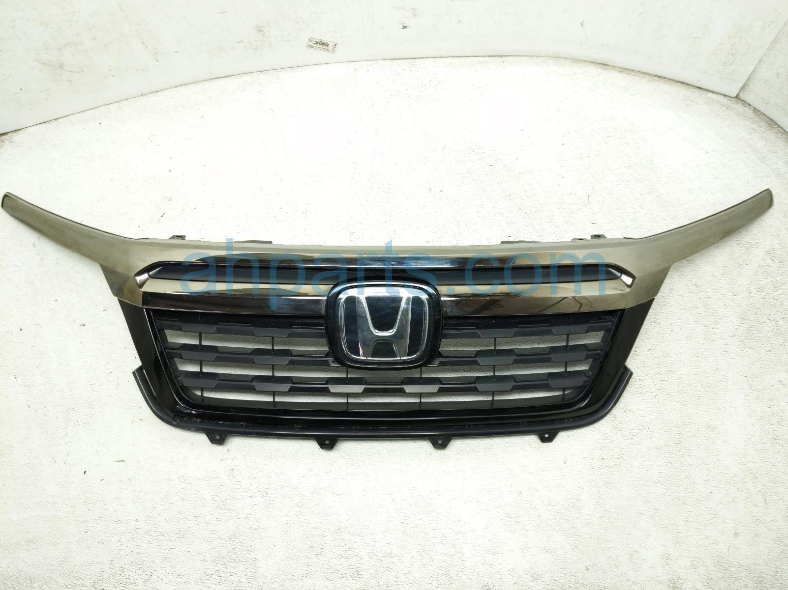 $500 Honda UPPER GRILLE - BLACK / DARK CHROME $500 Honda UPPER GRILLE - BLACK / DARK CHROME