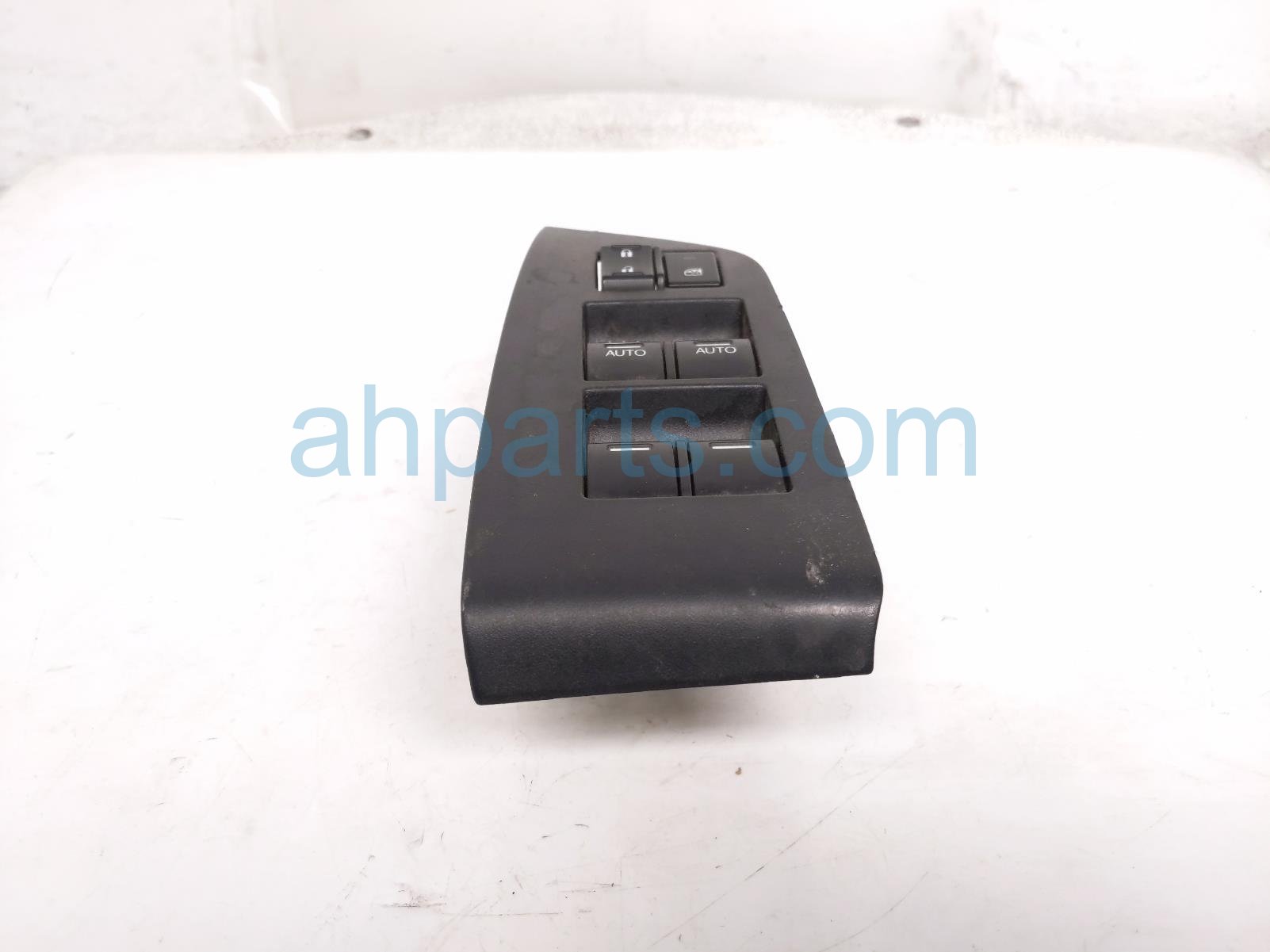$60 Honda MASTER WINDOW CONTROL SWITCH $60 Honda MASTER WINDOW CONTROL SWITCH