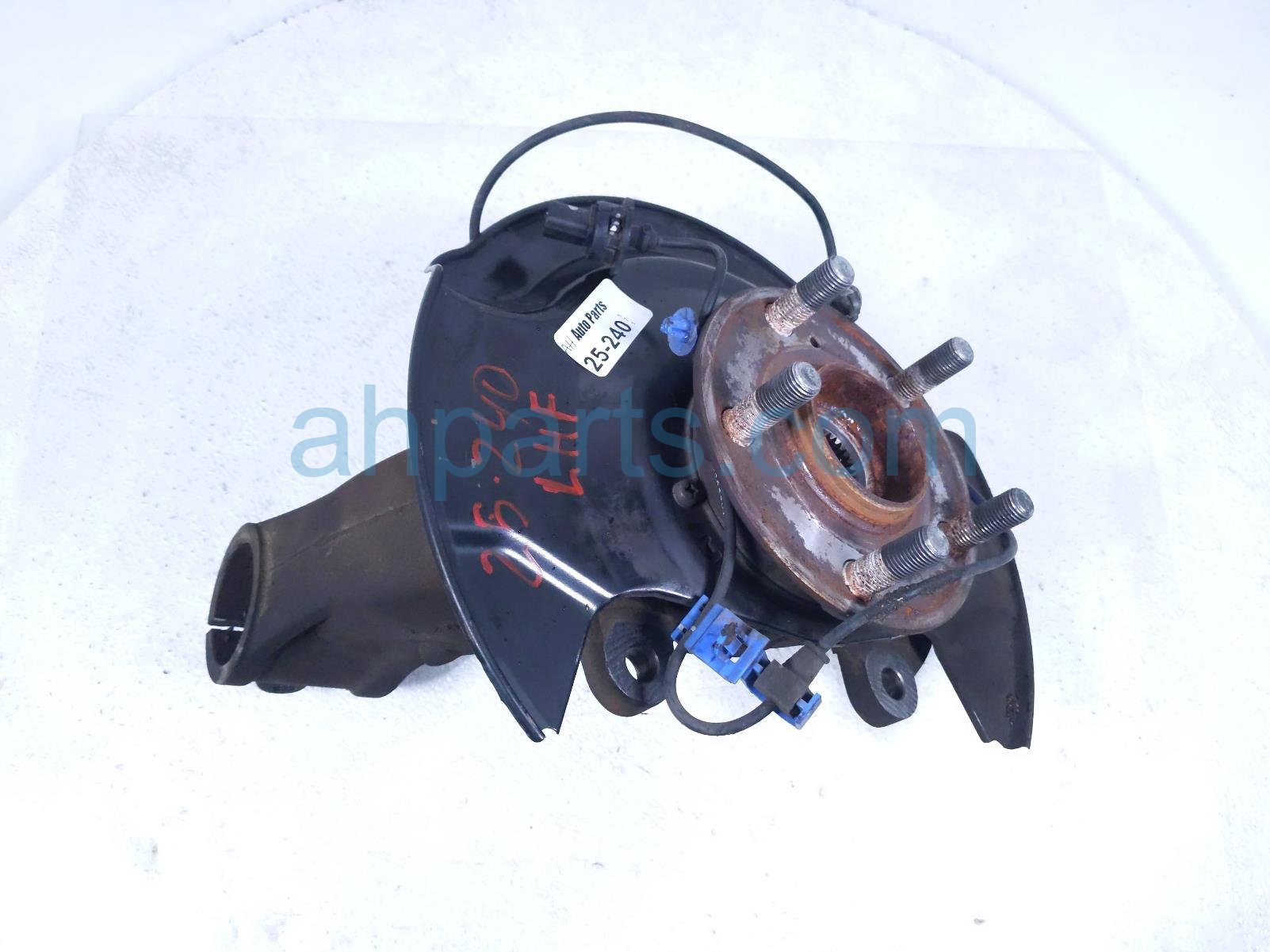 $195 Honda FR/LH SPINDLE KNUCKLE HUB $195 Honda FR/LH SPINDLE KNUCKLE HUB