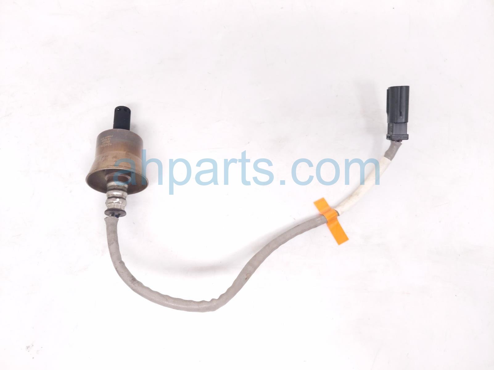 $99 Toyota UPPER AIR FUEL RATIO OXYGEN SENSOR