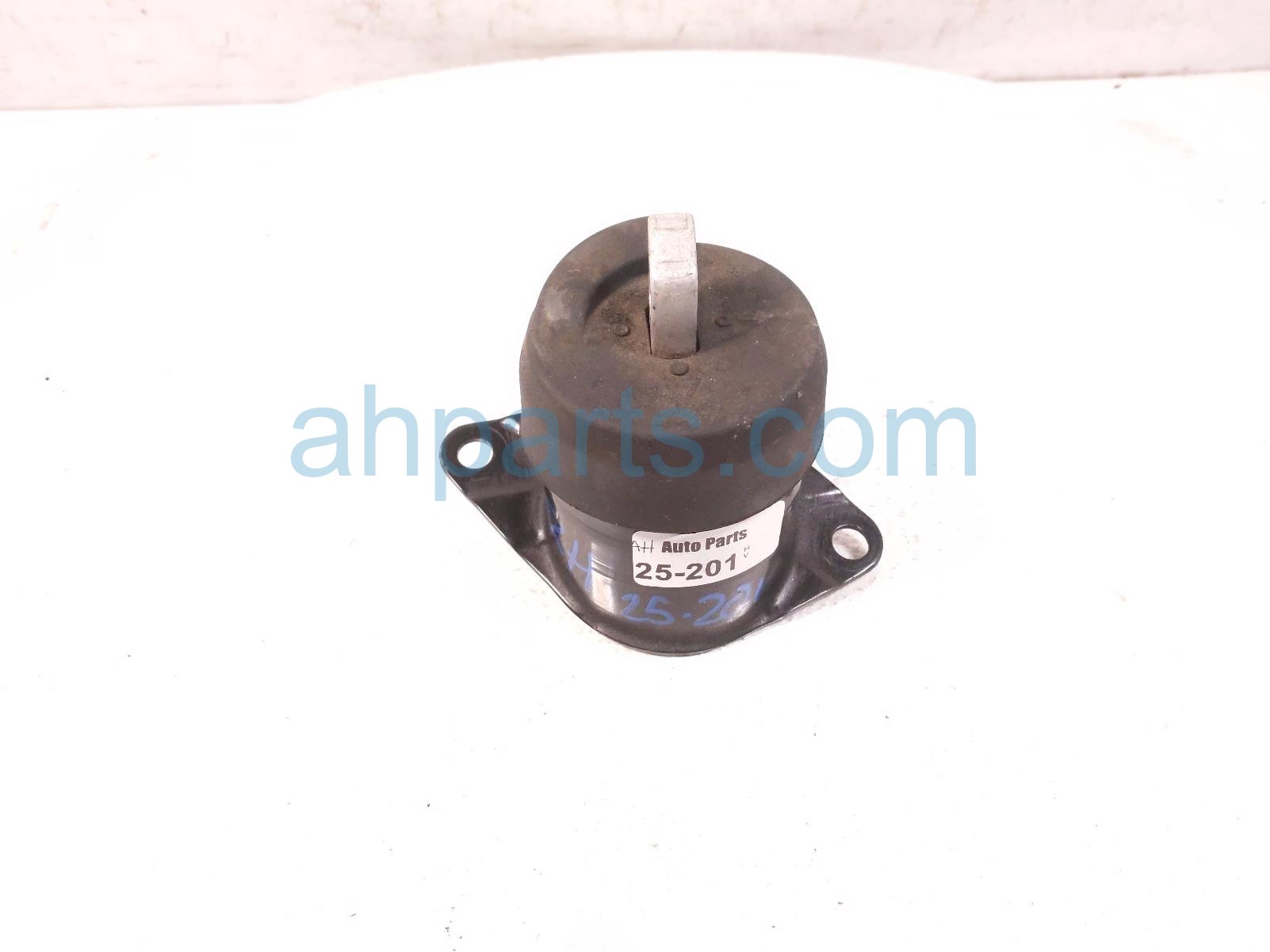 $50 Honda RH SIDE ENGINE MOUNT