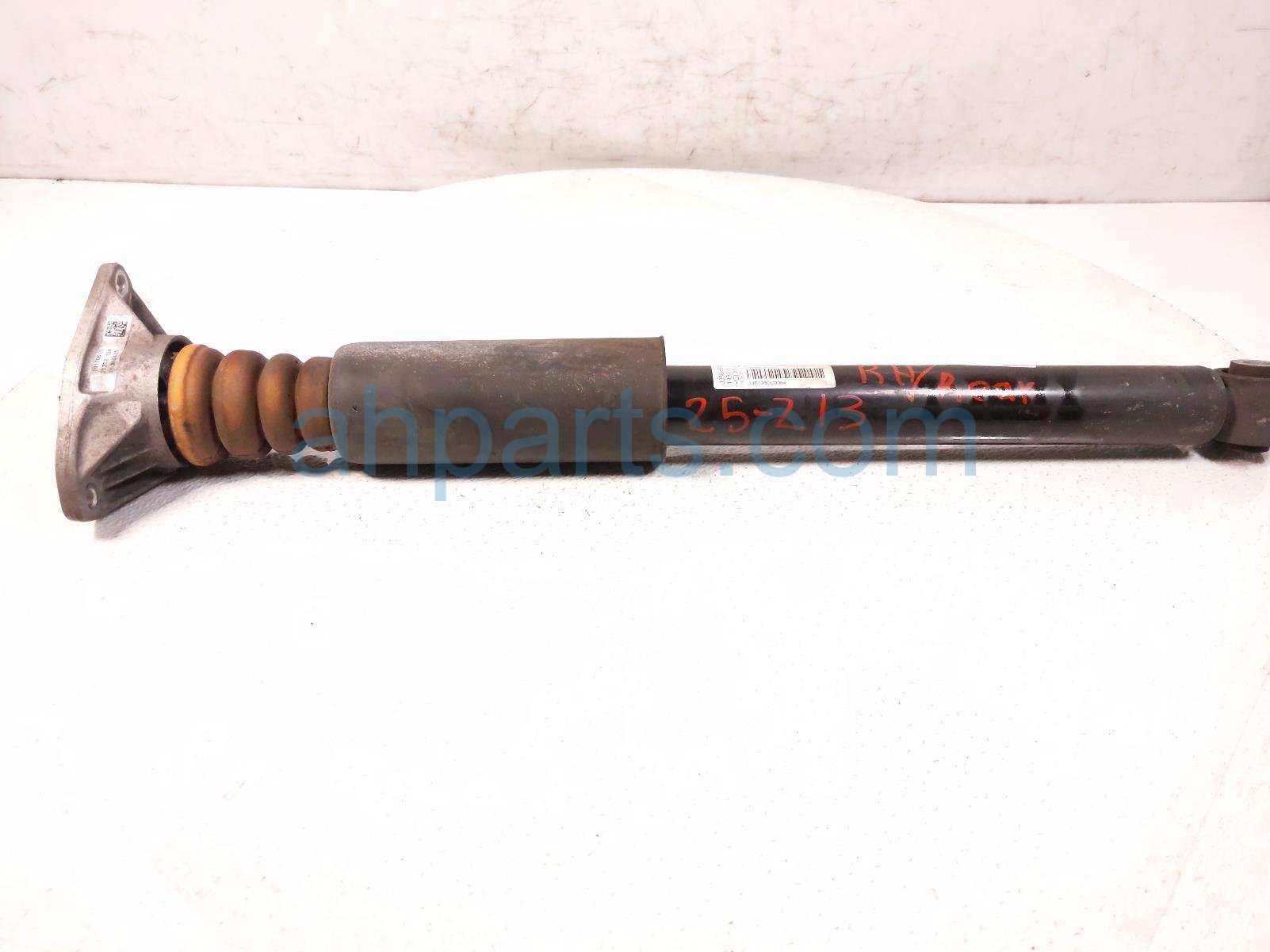 $75 BMW RR/RH SHOCK ABSORBER / STRUT $75 BMW RR/RH SHOCK ABSORBER / STRUT