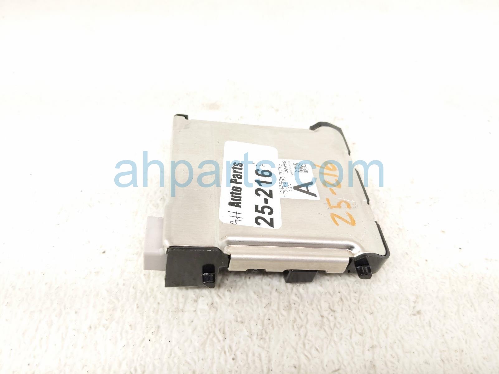 $65 Toyota WINDSHIELD MOUNTED CAMERA UNIT $65 Toyota WINDSHIELD MOUNTED CAMERA UNIT