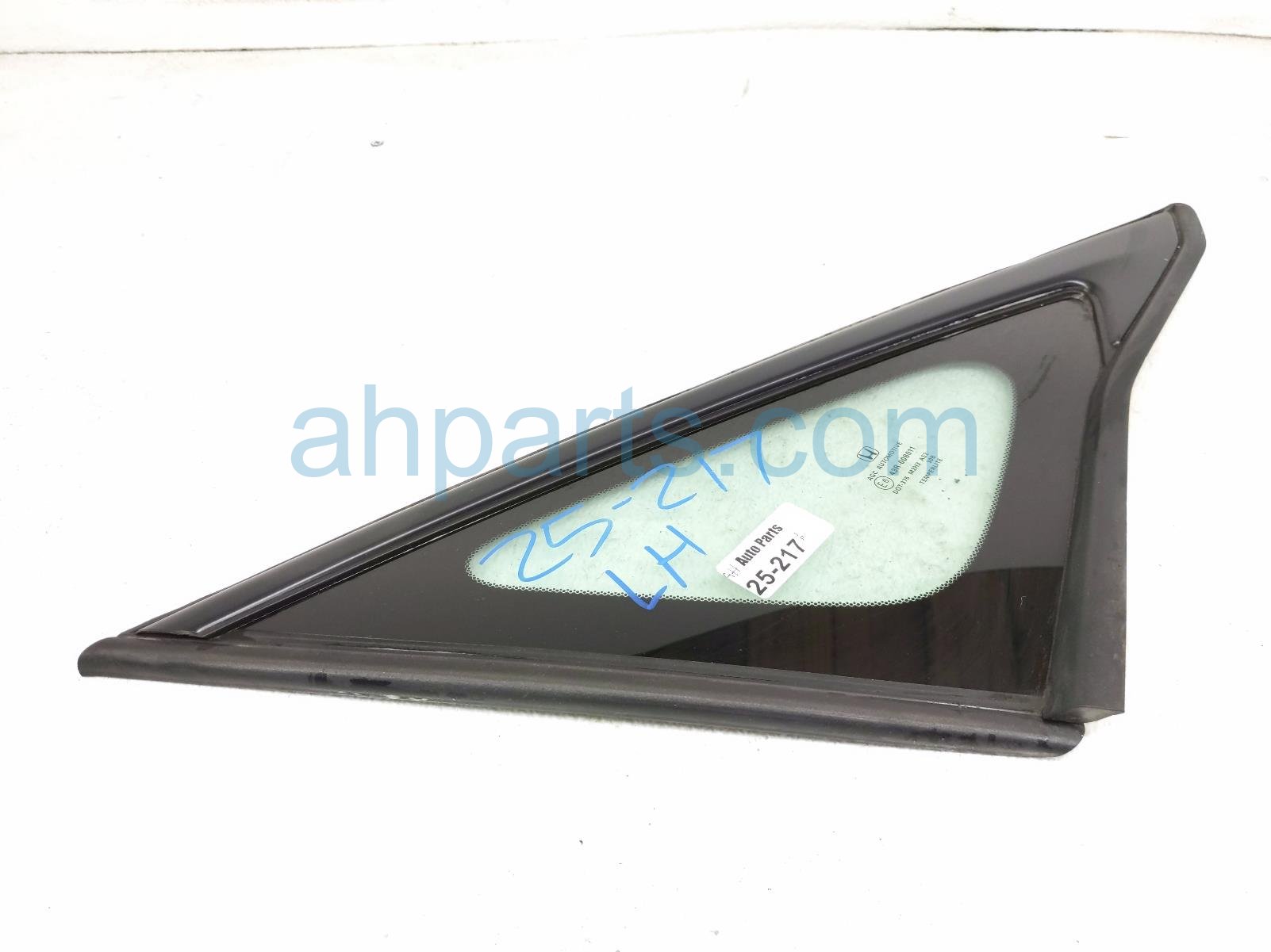$75 Honda LH QUARTER WINDOW GLASS - BLACK $75 Honda LH QUARTER WINDOW GLASS - BLACK