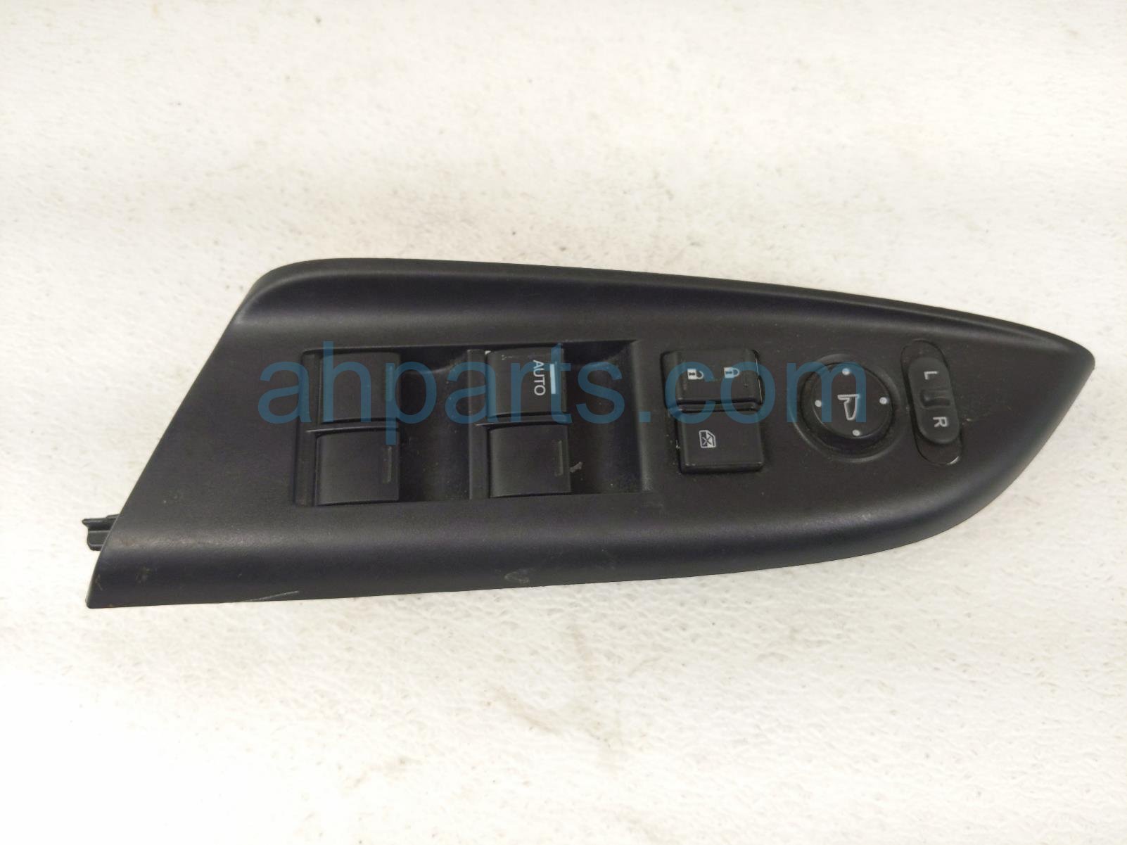 $59 Honda MASTER WINDOW CONTROL SWITCH $59 Honda MASTER WINDOW CONTROL SWITCH