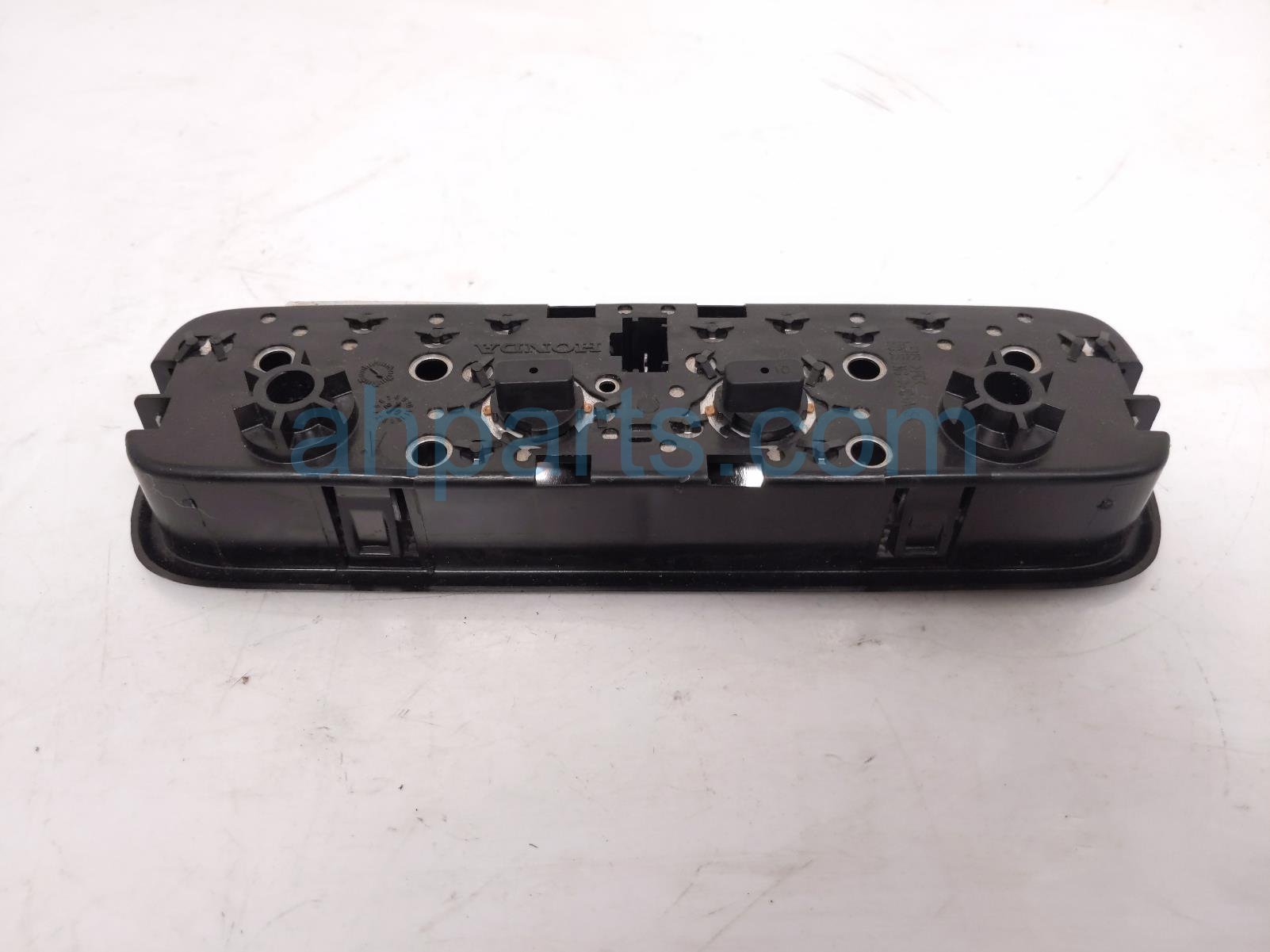 $35 Honda REAR ROOF DOME LAMP - BLACK