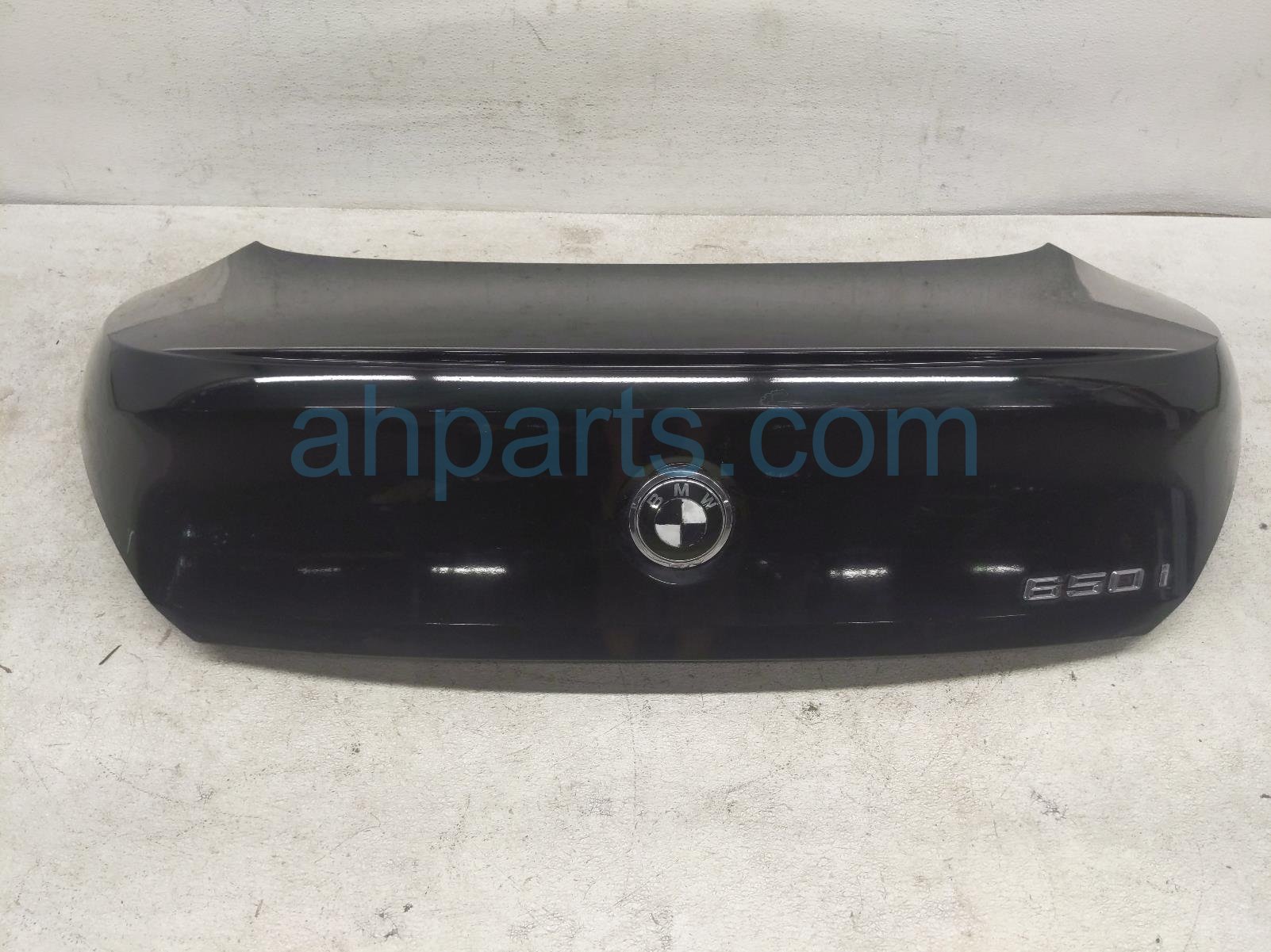 BMW TRUNK / DECKLID - BLACK CPE * BMW TRUNK / DECKLID - BLACK CPE *