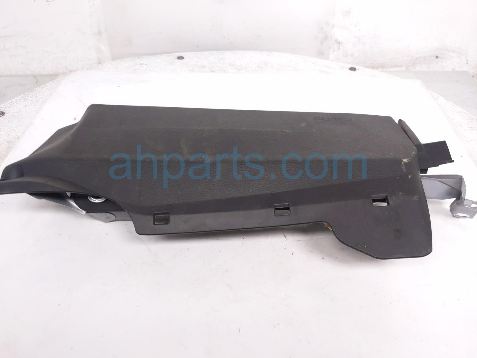 $195 Toyota PASSENGER KNEE AIRBAG * $195 Toyota PASSENGER KNEE AIRBAG *