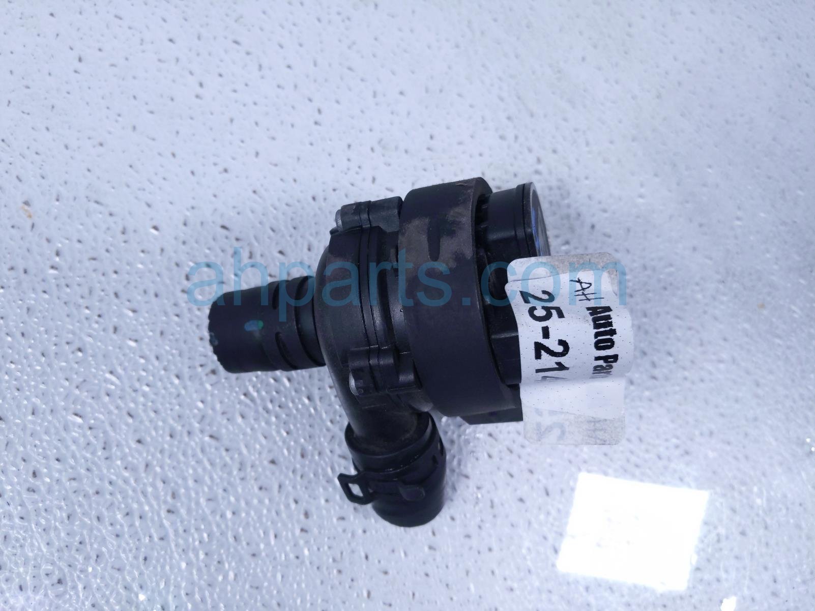 $35 Mercedes AUXILIARY WATER PUMP $35 Mercedes AUXILIARY WATER PUMP