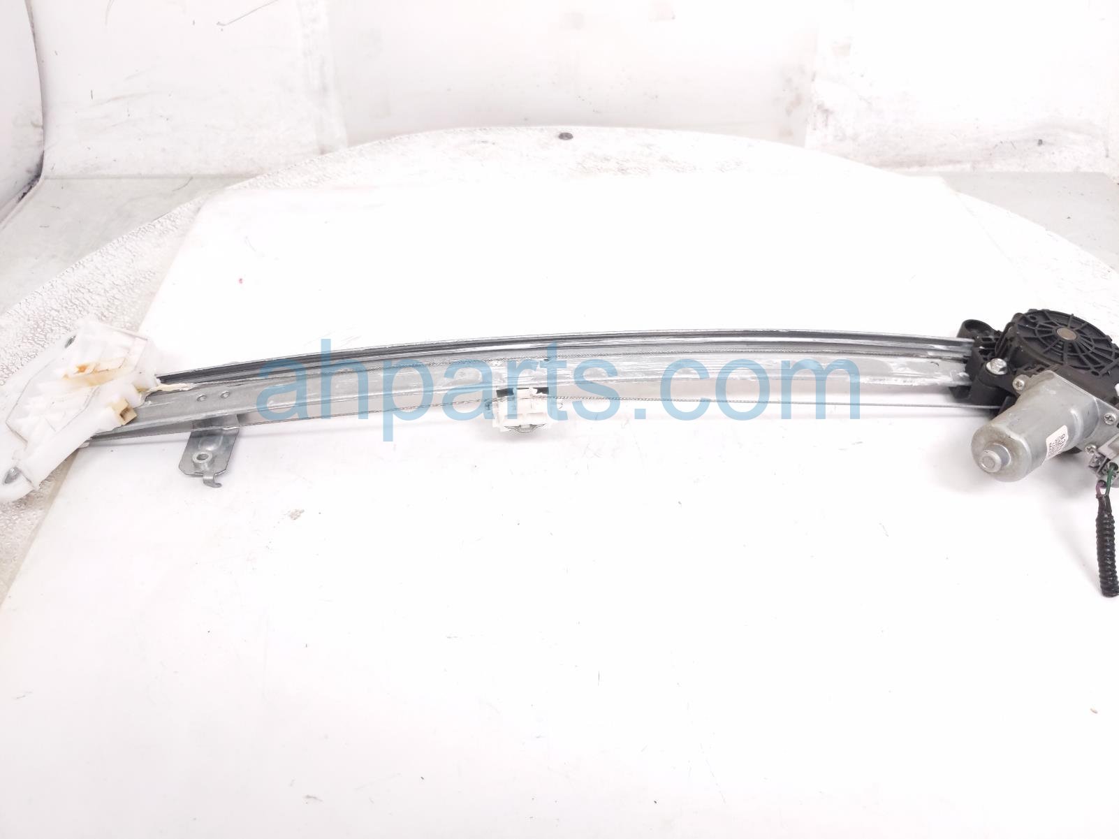 $99 Honda RR/LH WINDOW REGULATOR & MOTOR