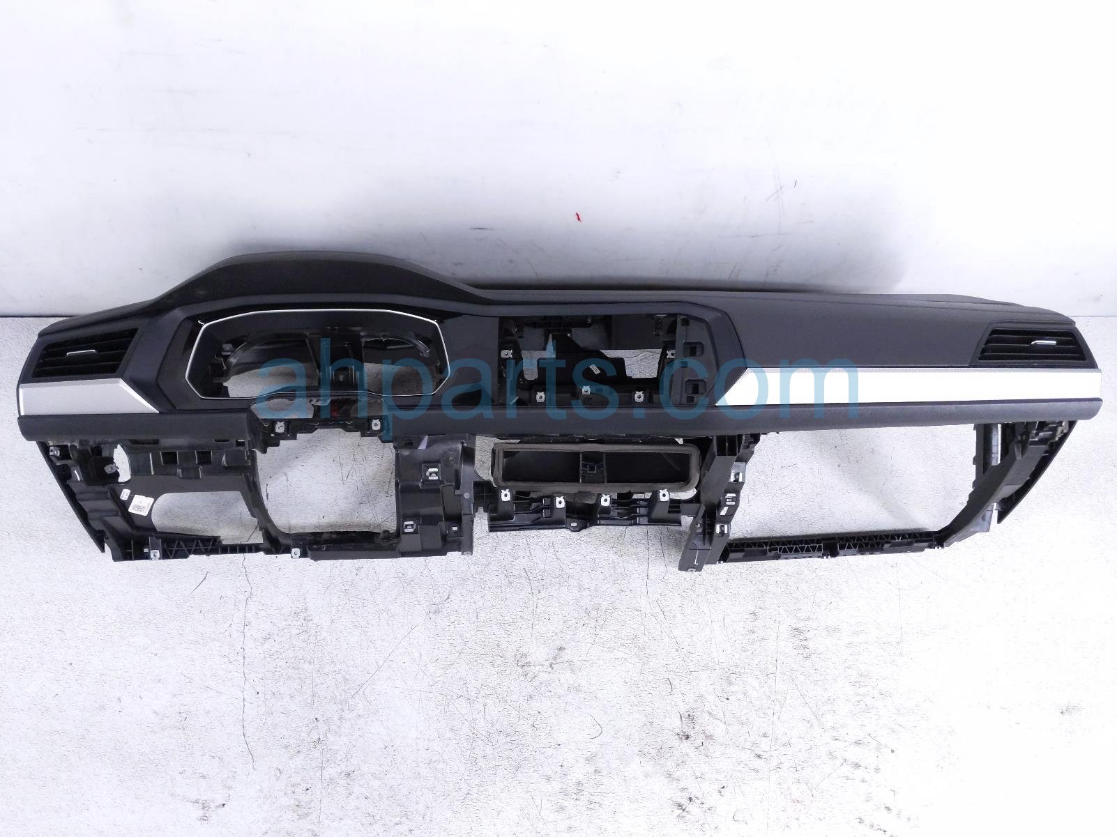 $300 Volkswagen DASHBOARD W/ AIRBAG $300 Volkswagen DASHBOARD W/ AIRBAG