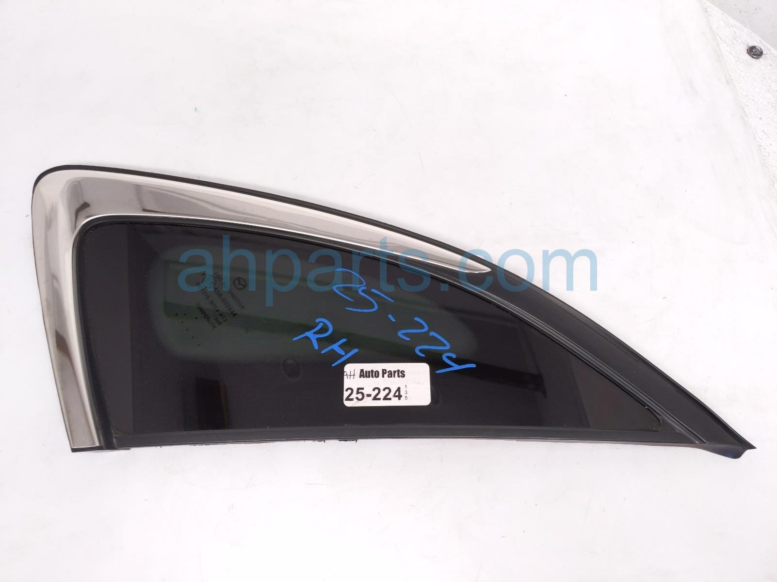 $75 Mazda RH QUARTER WINDOW GLASS $75 Mazda RH QUARTER WINDOW GLASS