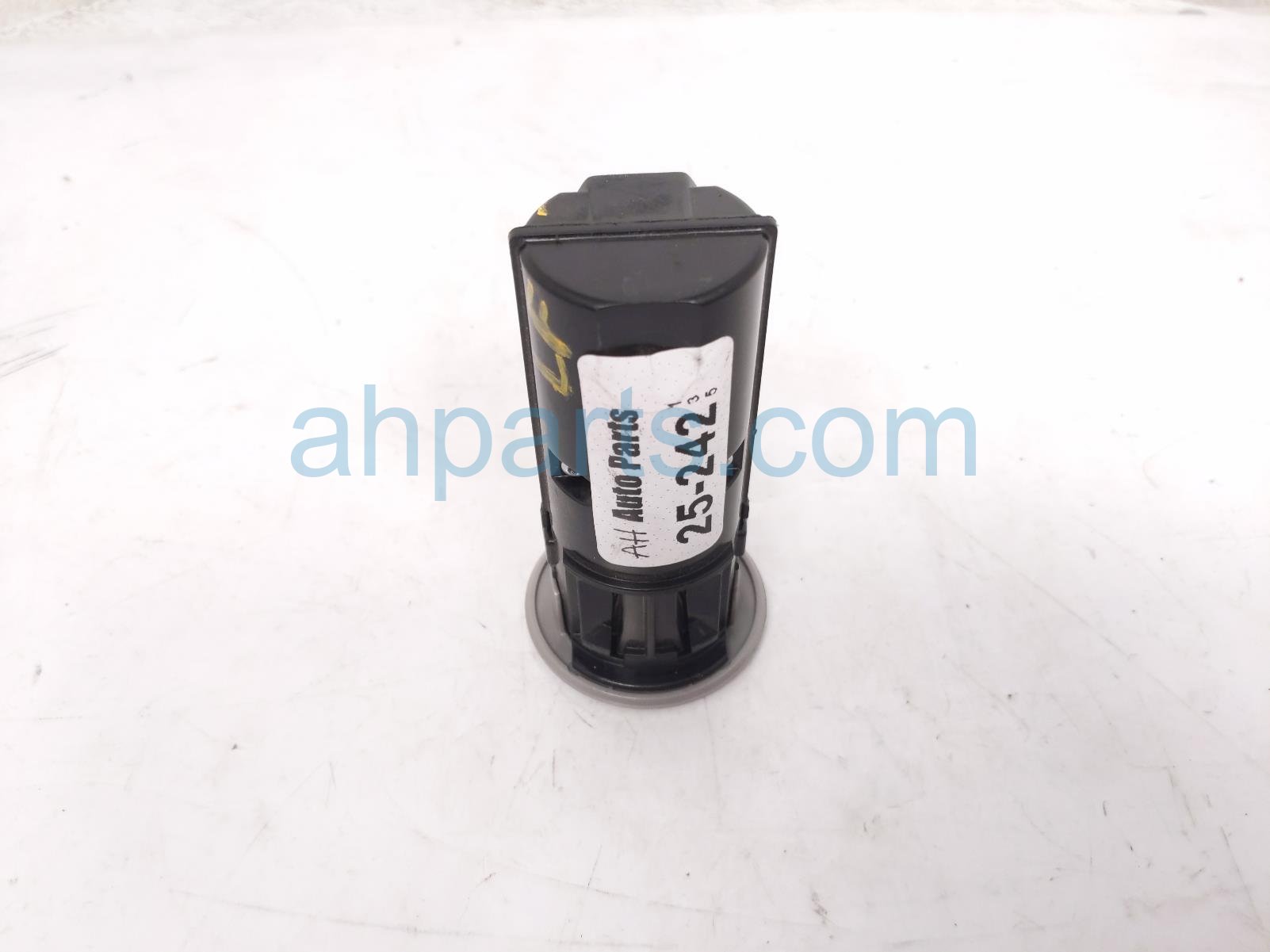 $20 Chrysler PUSH START / STOP IGNTION SWITCH $20 Chrysler PUSH START / STOP IGNTION SWITCH