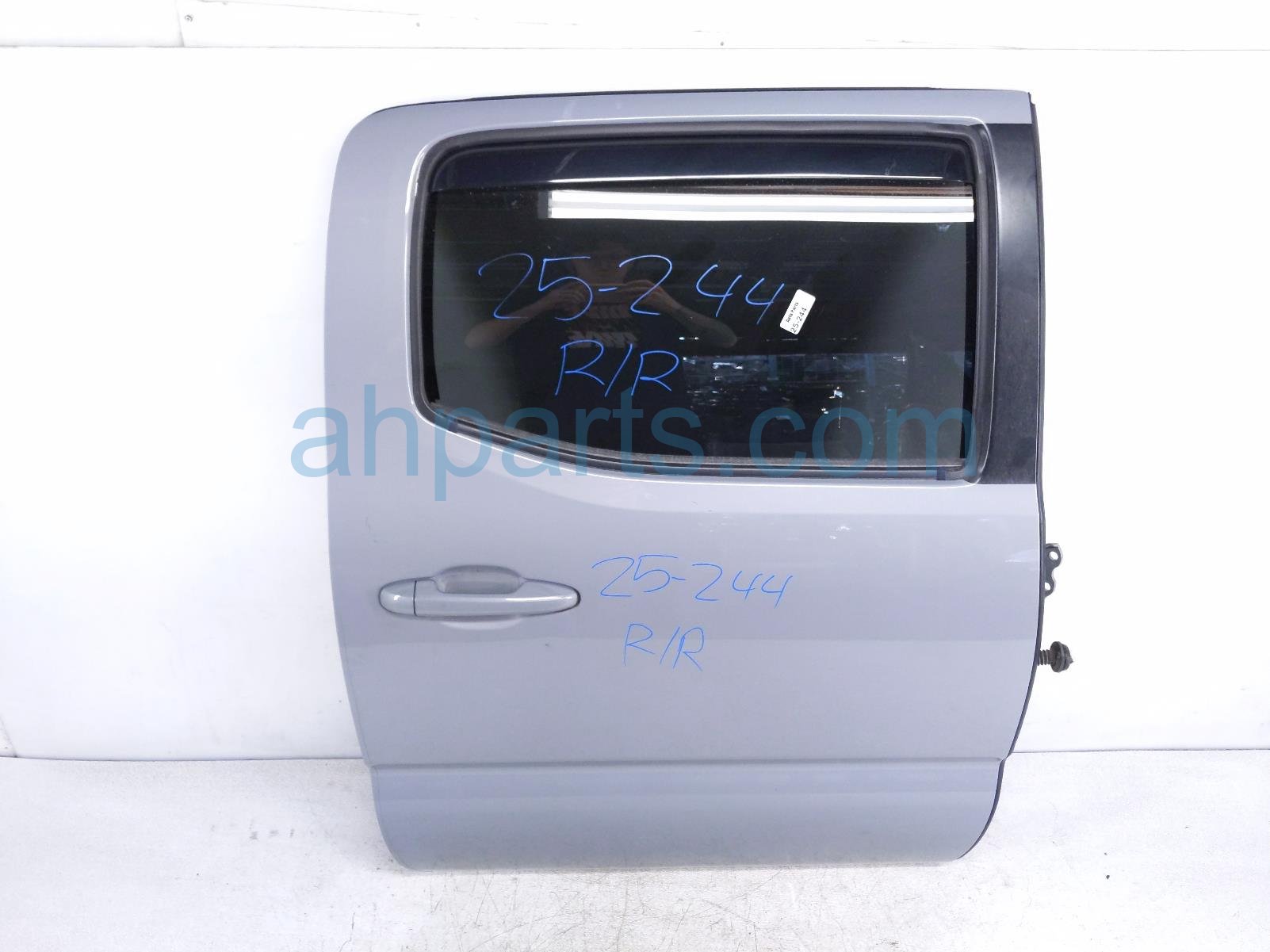 $775 Toyota RR/RH DOOR - GREY - NO INSIDE TRIM *