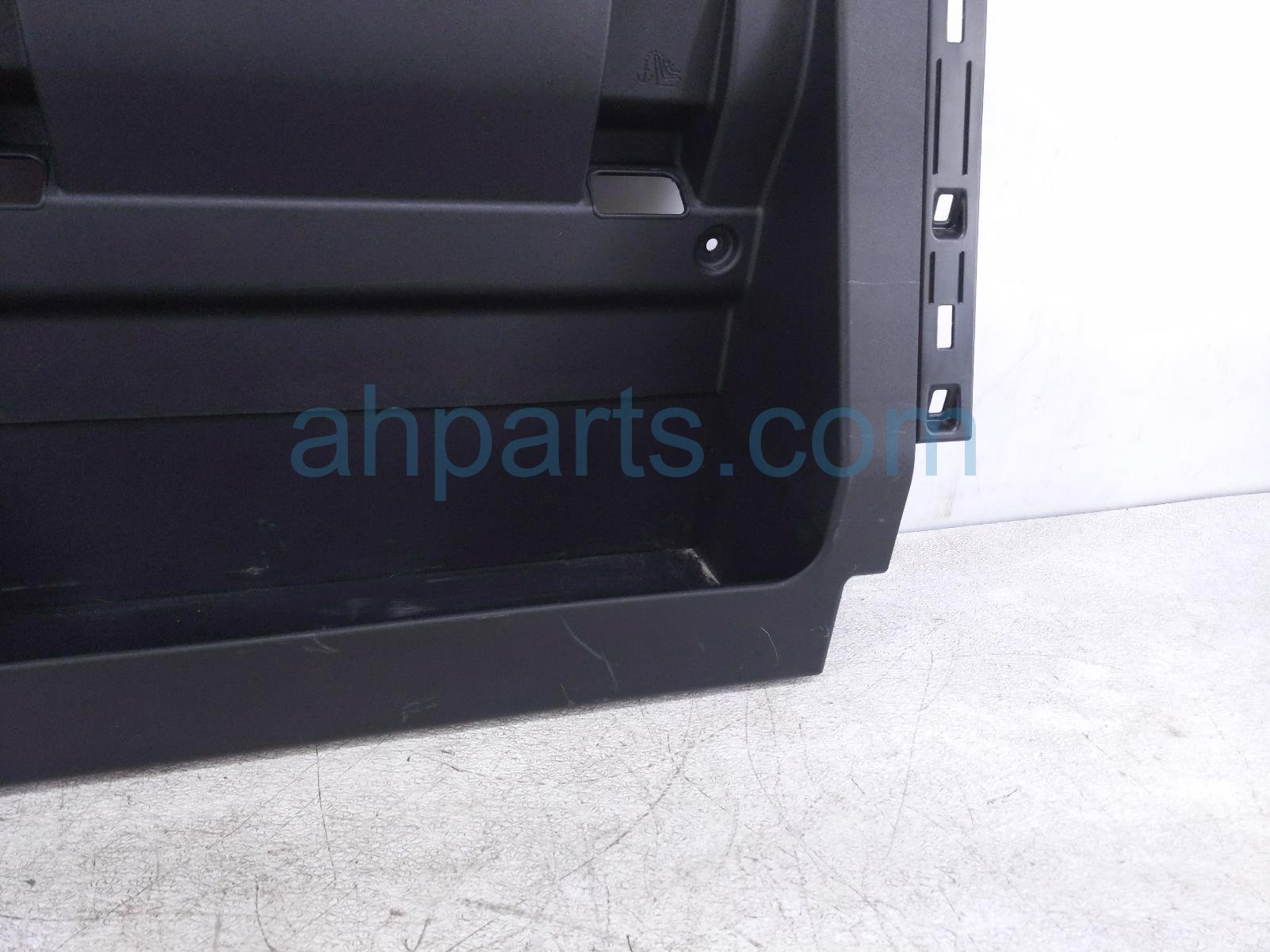 $125 Toyota RR/RH INSIDE BACK STORAGE PANEL *