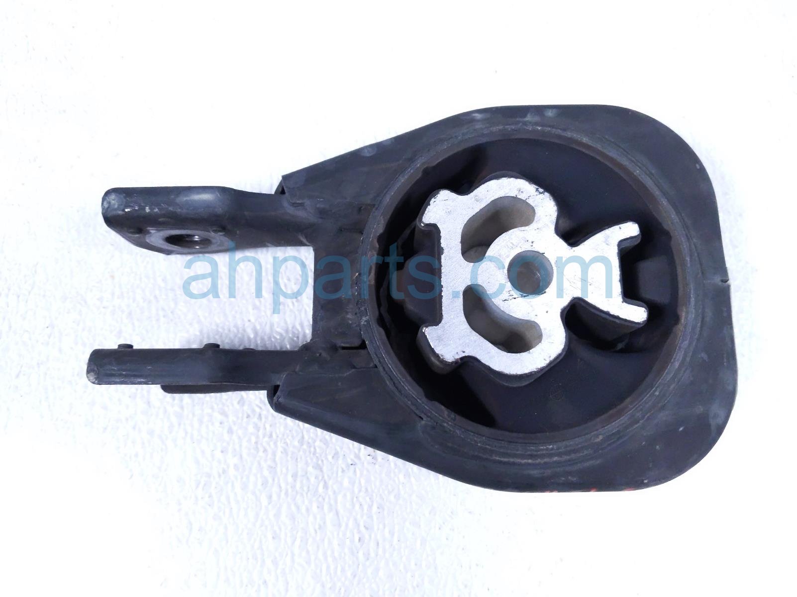 $75 Mazda REAR TORQUE ENGINE MOUNT $75 Mazda REAR TORQUE ENGINE MOUNT