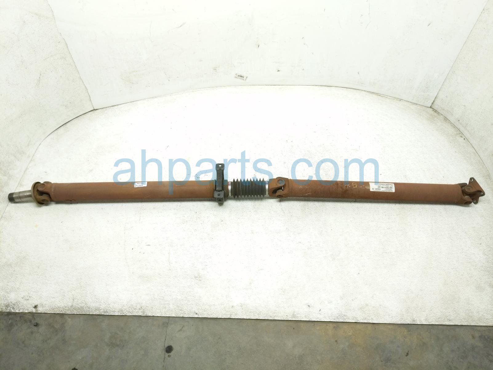 $125 Nissan REAR PROPELLER SHAFT - M.T 4X2 * $125 Nissan REAR PROPELLER SHAFT - M.T 4X2 *