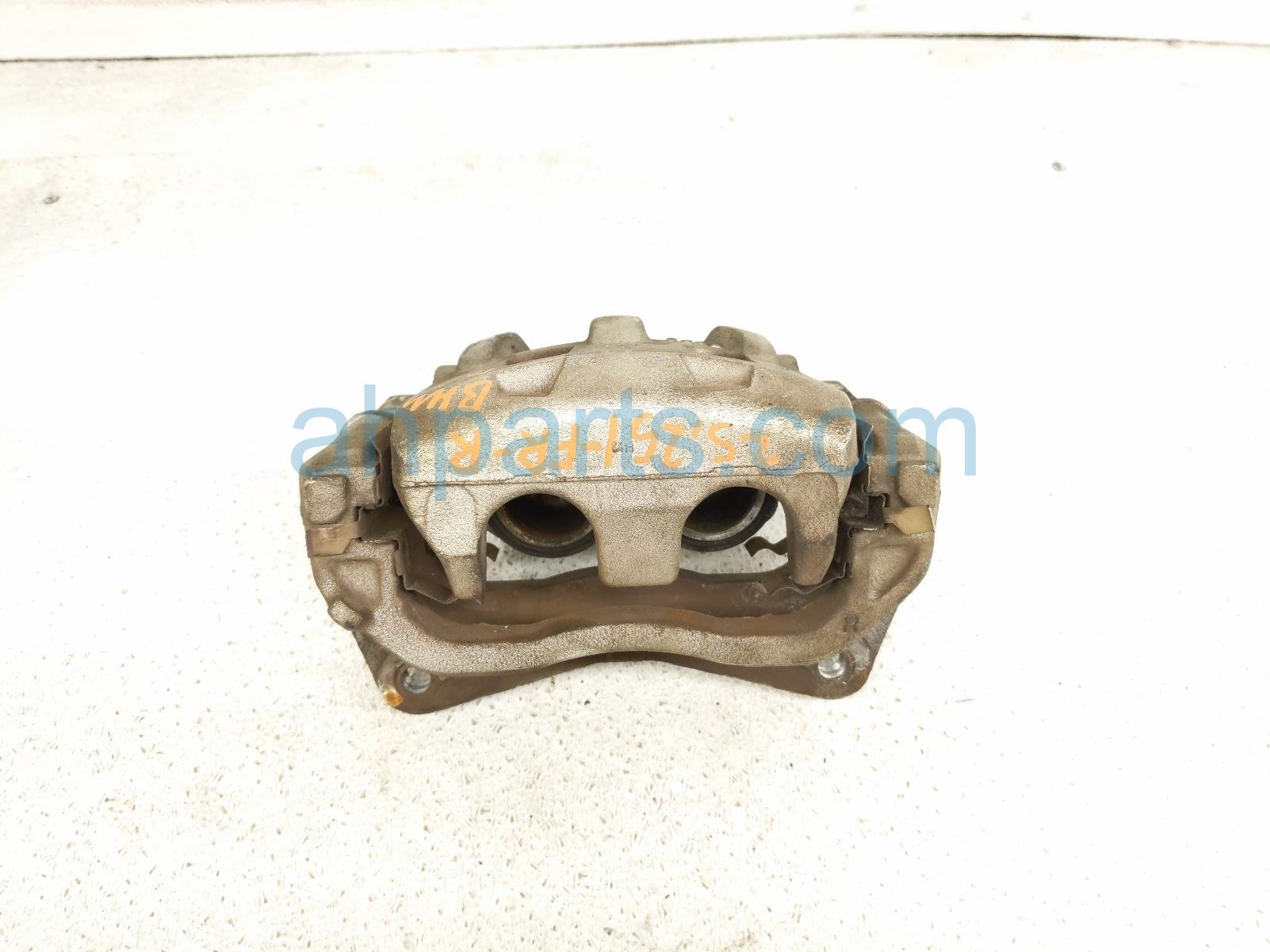 Subaru CORE CORE FR/RH BRAKE CALIPER Subaru CORE CORE FR/RH BRAKE CALIPER