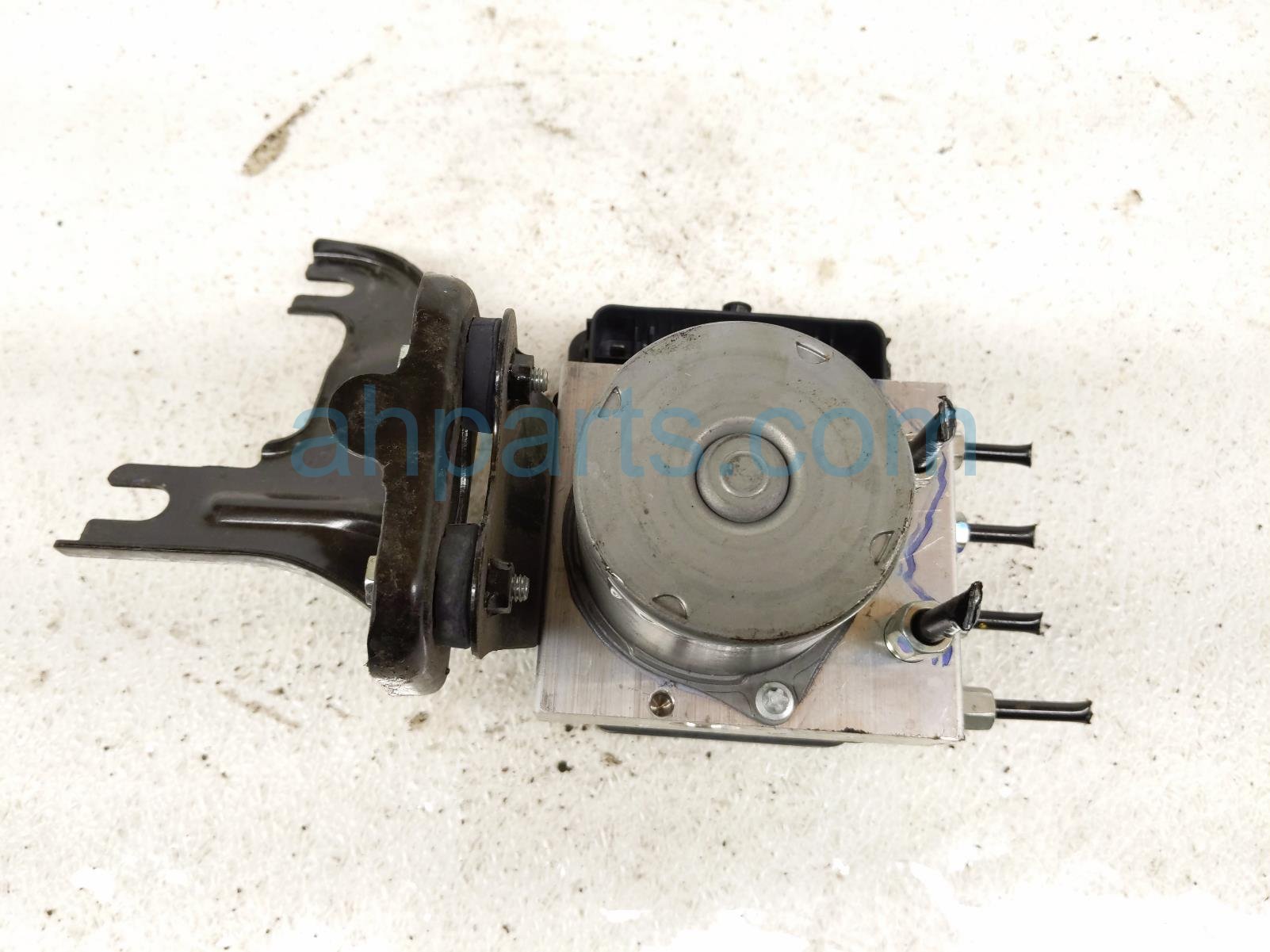 $225 Honda ABS/VSA MODULATOR/PUMP