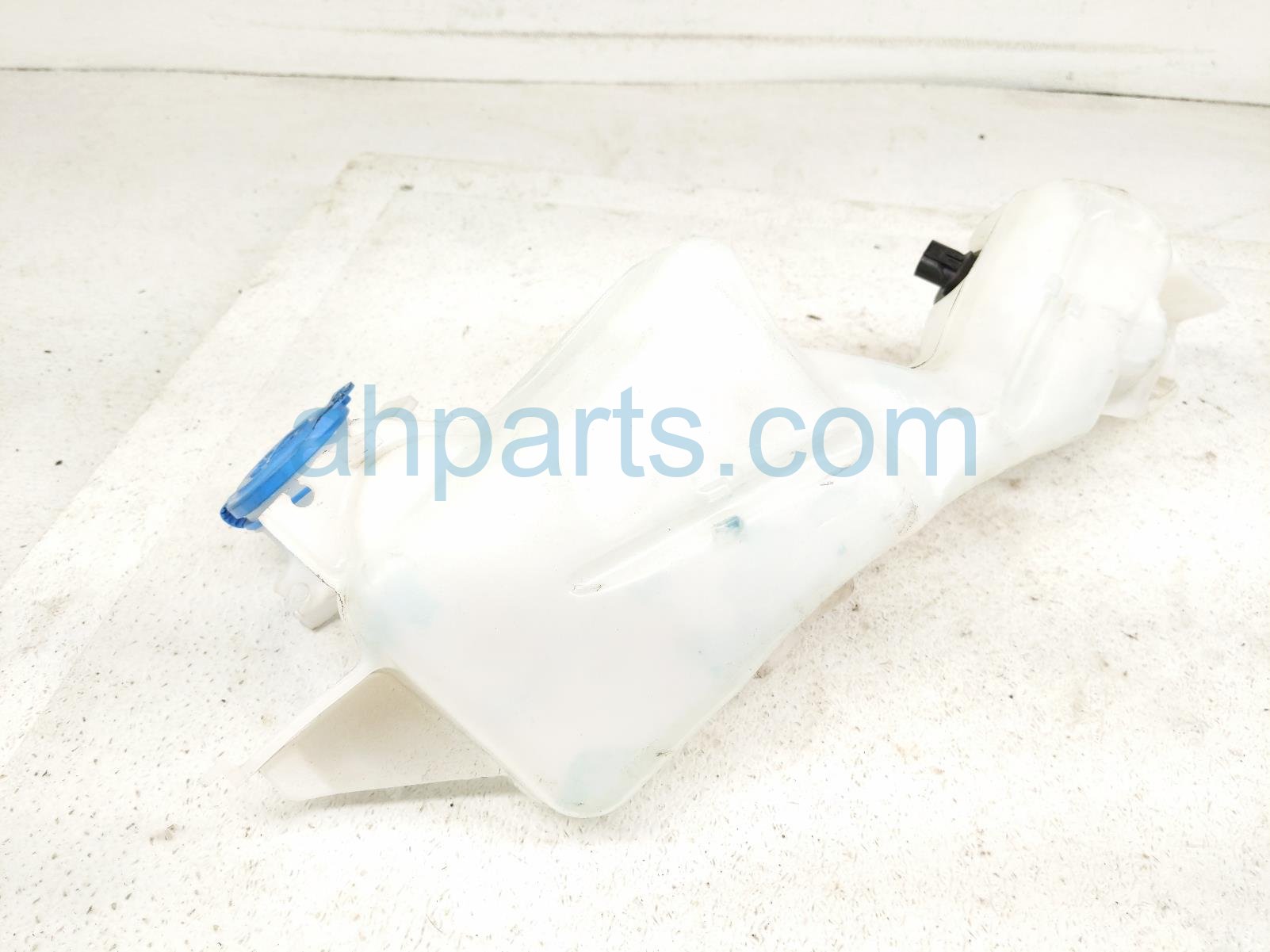 $50 Honda WINDSHIELD WASHER RESERVOIR TANK $50 Honda WINDSHIELD WASHER RESERVOIR TANK