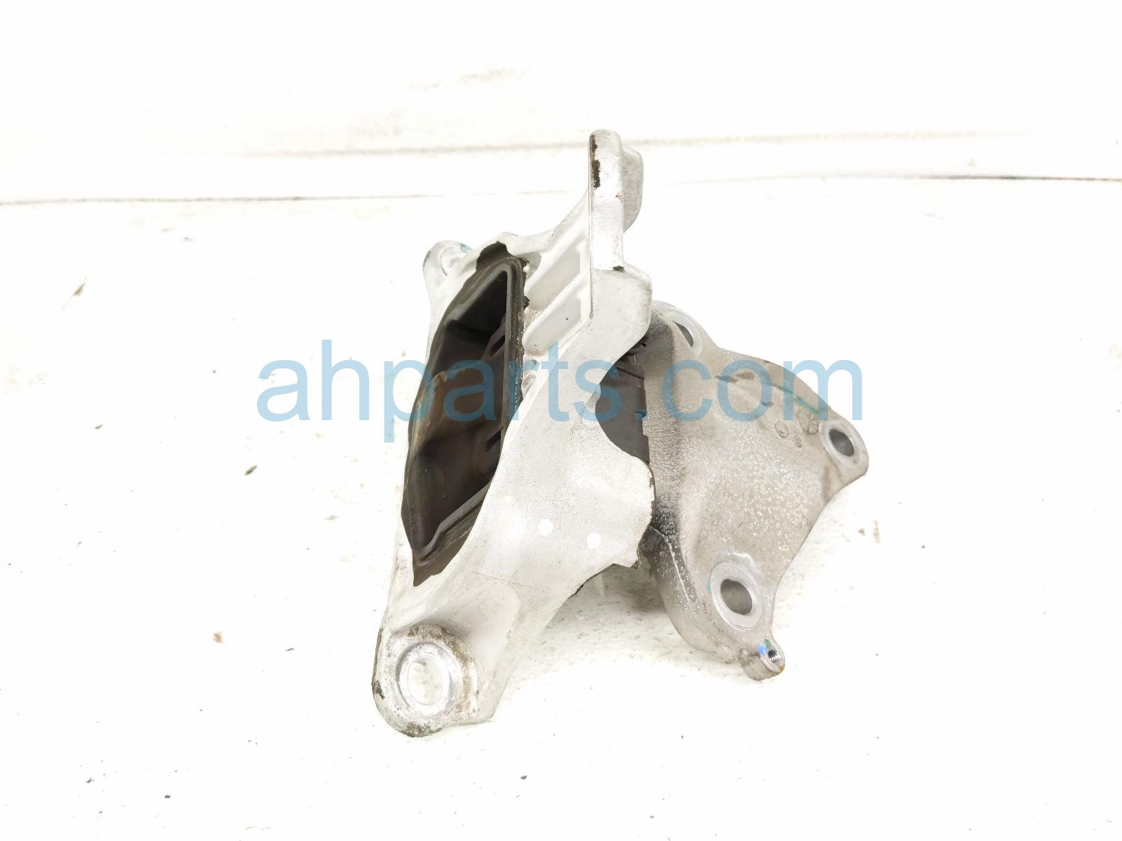 $99 Honda LH ENGINE MOUNT - 2.0L FWD $99 Honda LH ENGINE MOUNT - 2.0L FWD