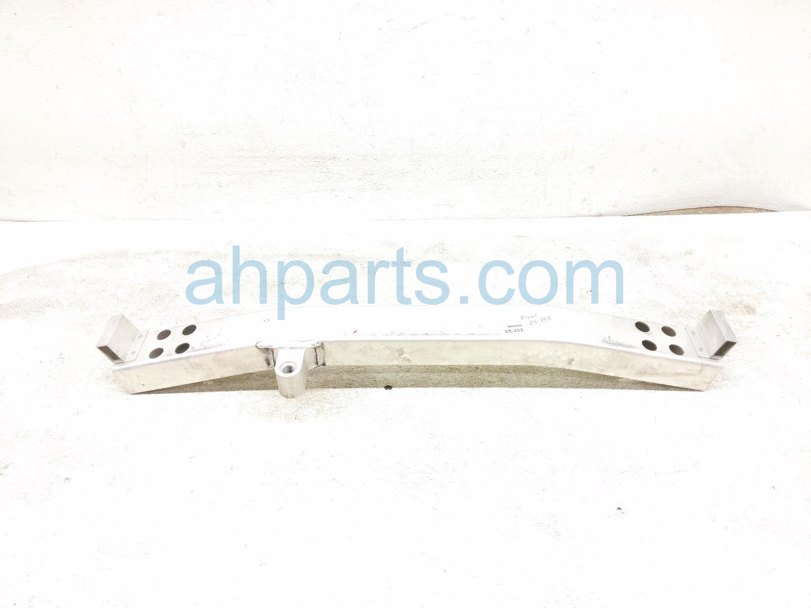 $75 Infiniti FRONT IMPACT BAR -