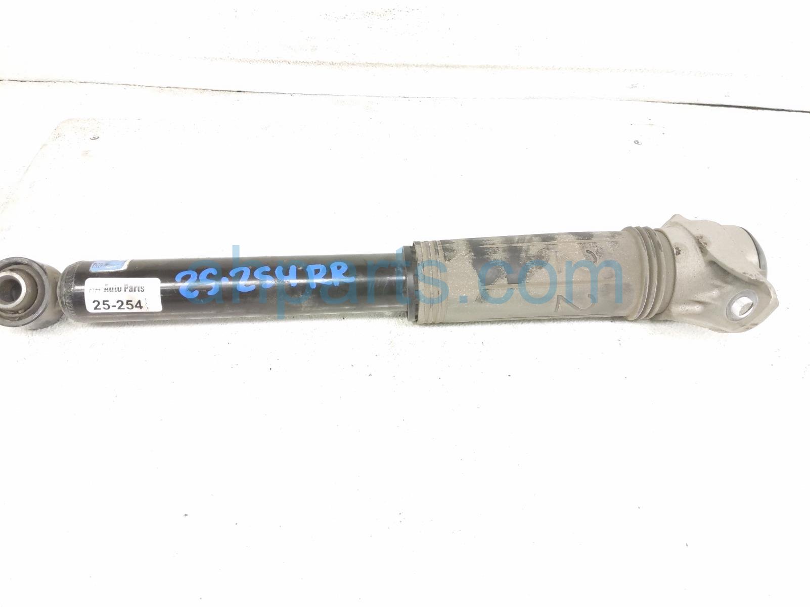 $35 Toyota RR/RH SHOCK ABSORBER $35 Toyota RR/RH SHOCK ABSORBER