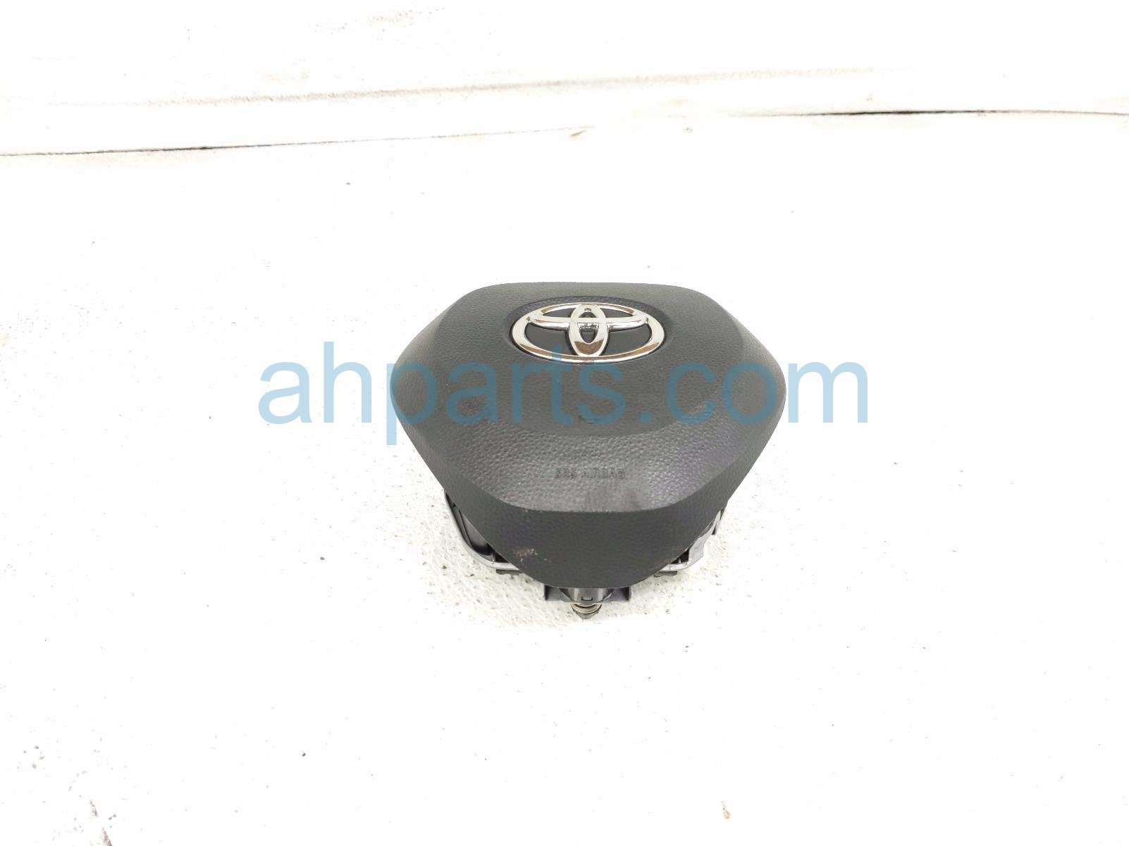 $499 Toyota DRIVER WHEEL AIRBAG