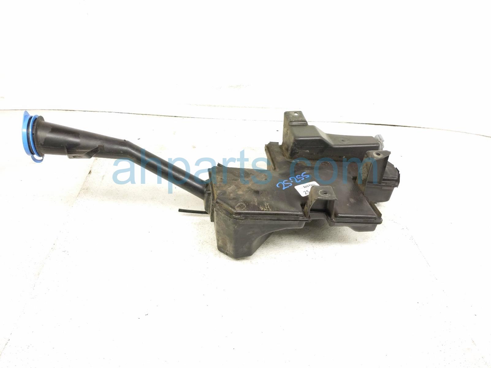 $50 Honda WINDSHIELD WASHER RESERVOIR TANK $50 Honda WINDSHIELD WASHER RESERVOIR TANK