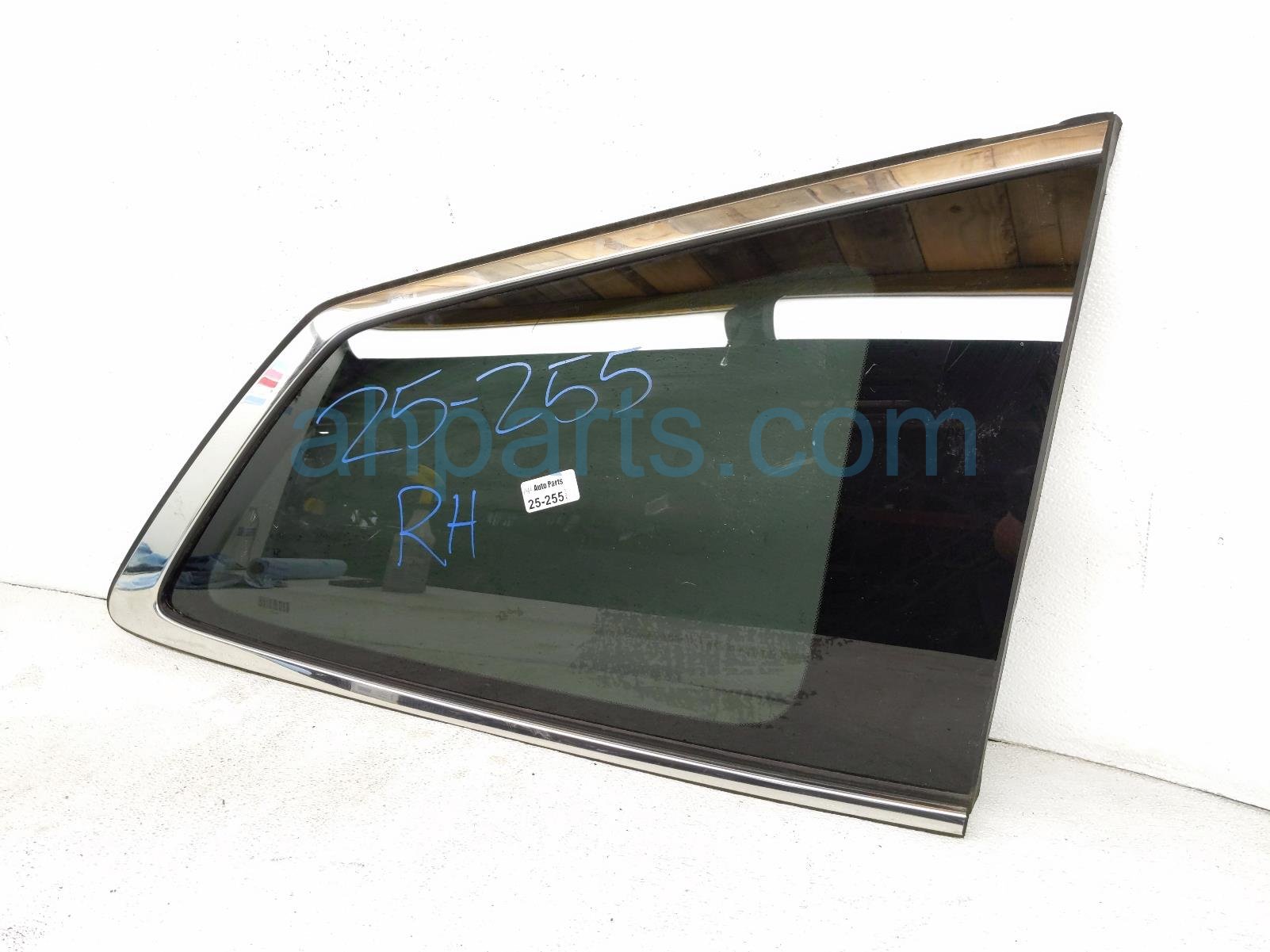 $175 Honda RH QUARTER WINDOW GLASS $175 Honda RH QUARTER WINDOW GLASS