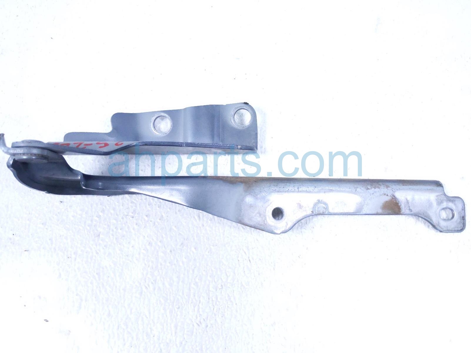 $25 Mazda LH SIDE HOOD HINGE - GREY $25 Mazda LH SIDE HOOD HINGE - GREY
