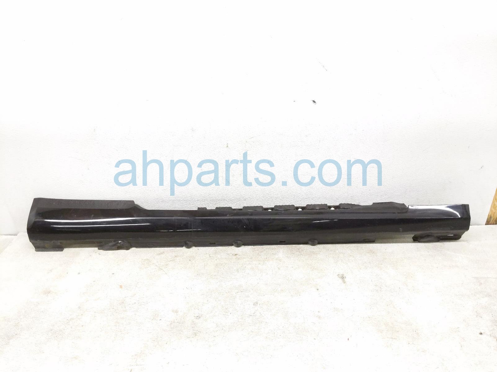 $99 Mercedes RH SIDE SKIRT / ROCKER MOULDING-BLK* $99 Mercedes RH SIDE SKIRT / ROCKER MOULDING-BLK*