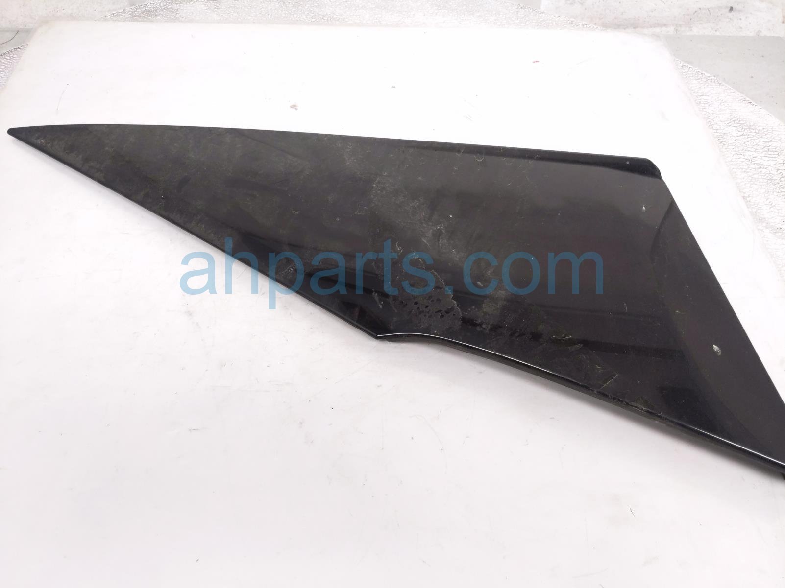 $55 Toyota LH QUARTER OUTER MOULDING - BLK * $55 Toyota LH QUARTER OUTER MOULDING - BLK *