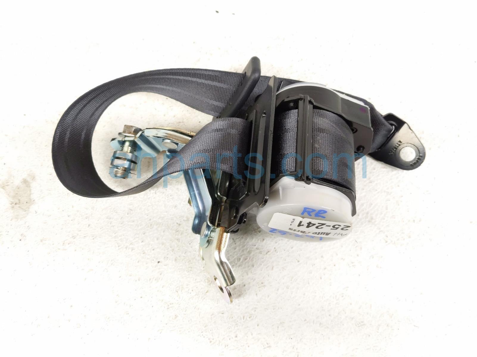 $49 Subaru 2ND ROW RH SEAT BELT - BLACK