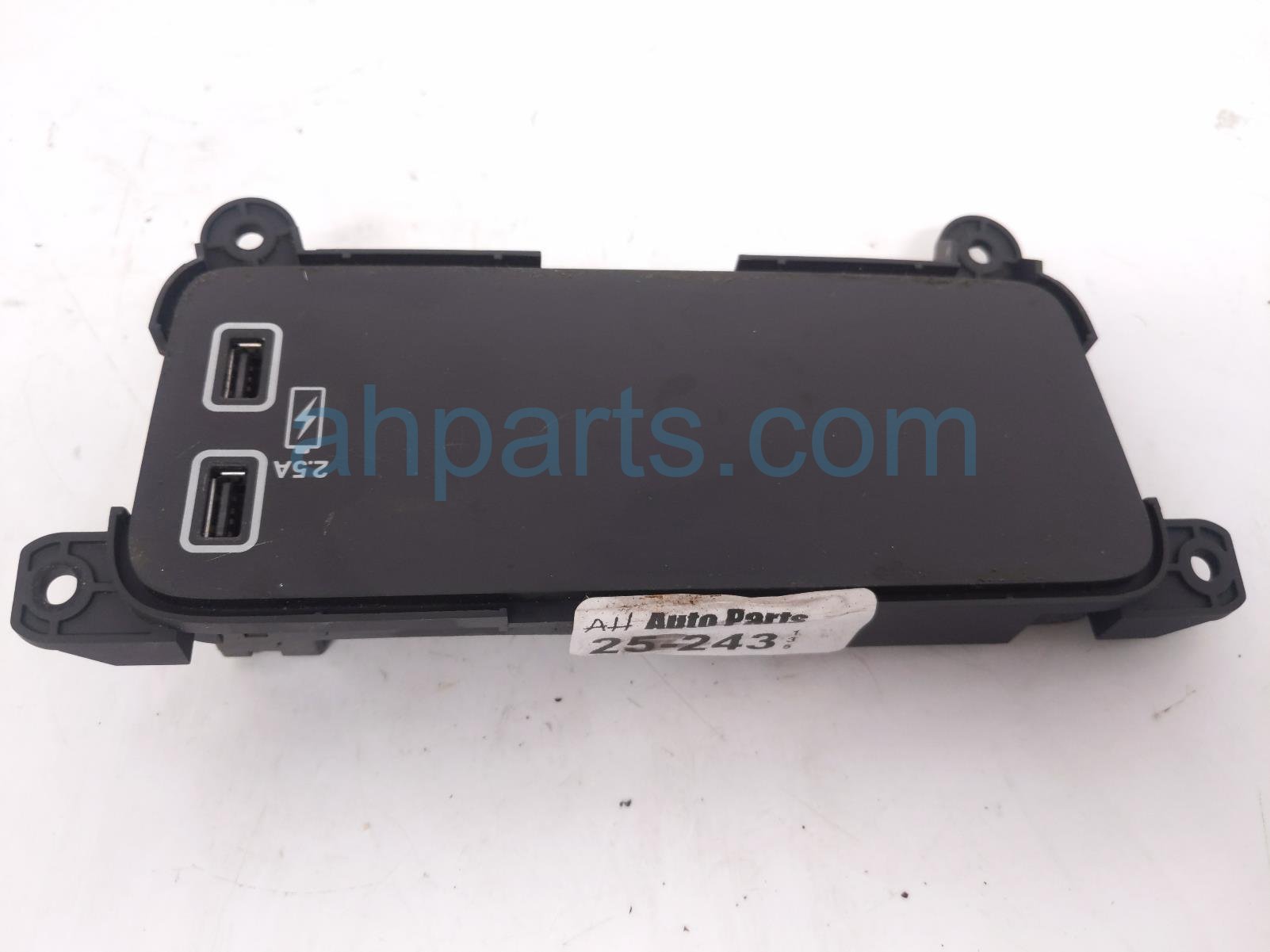 $25 Honda REAR CONSOLE USB CHARGER ASSY $25 Honda REAR CONSOLE USB CHARGER ASSY