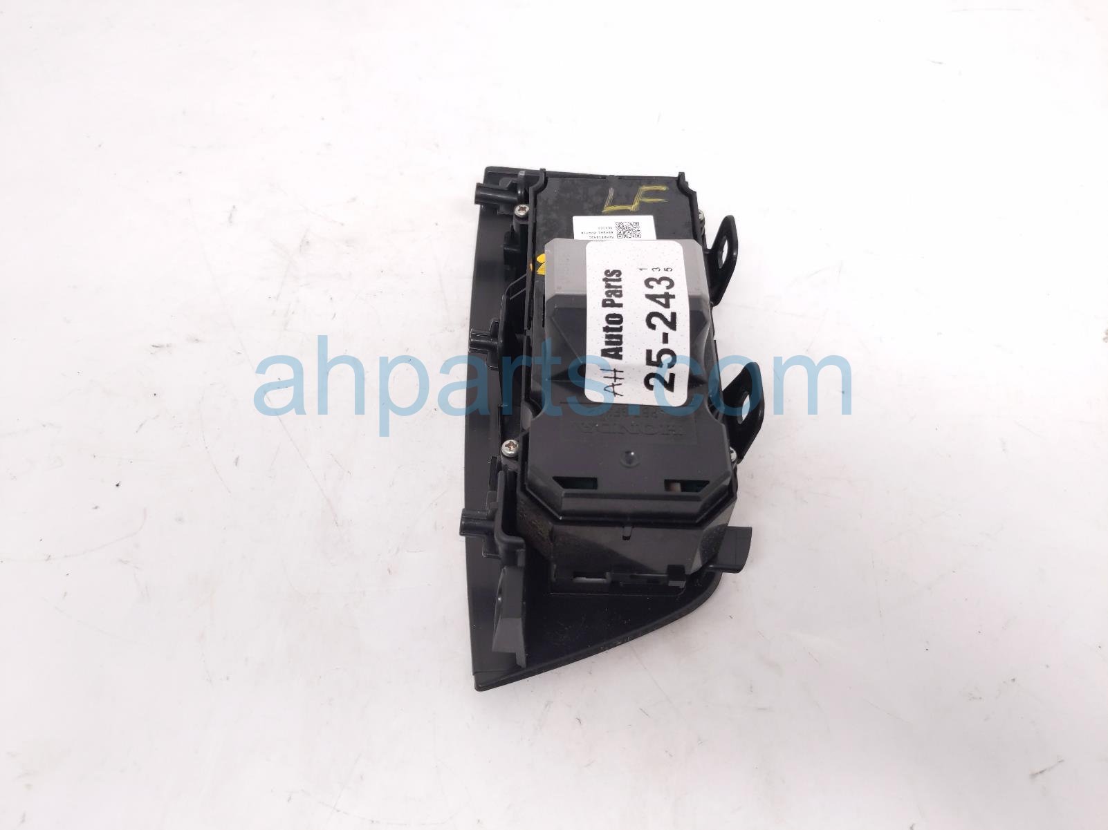 $60 Honda MASTER WINDOW CONTROL SWITCH