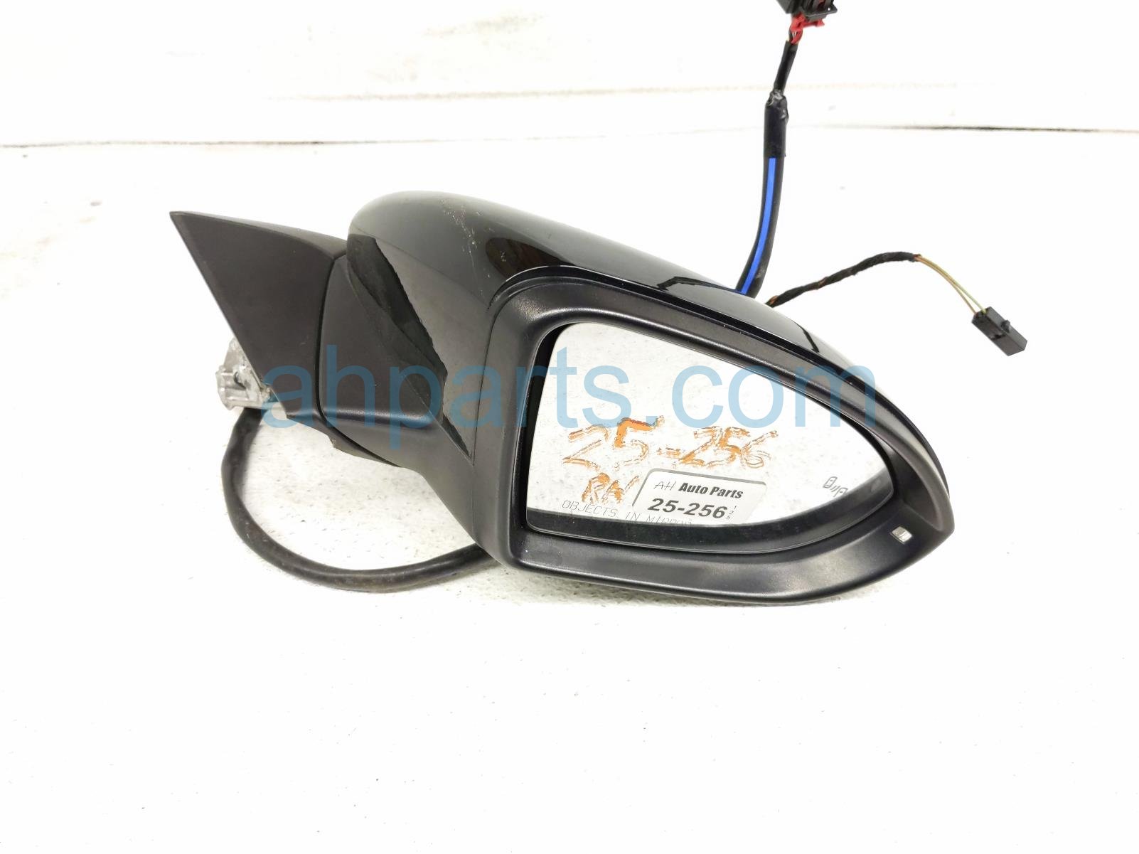 $275 Volkswagen RH SIDE VIEW MIRROR - WHITE $275 Volkswagen RH SIDE VIEW MIRROR - WHITE