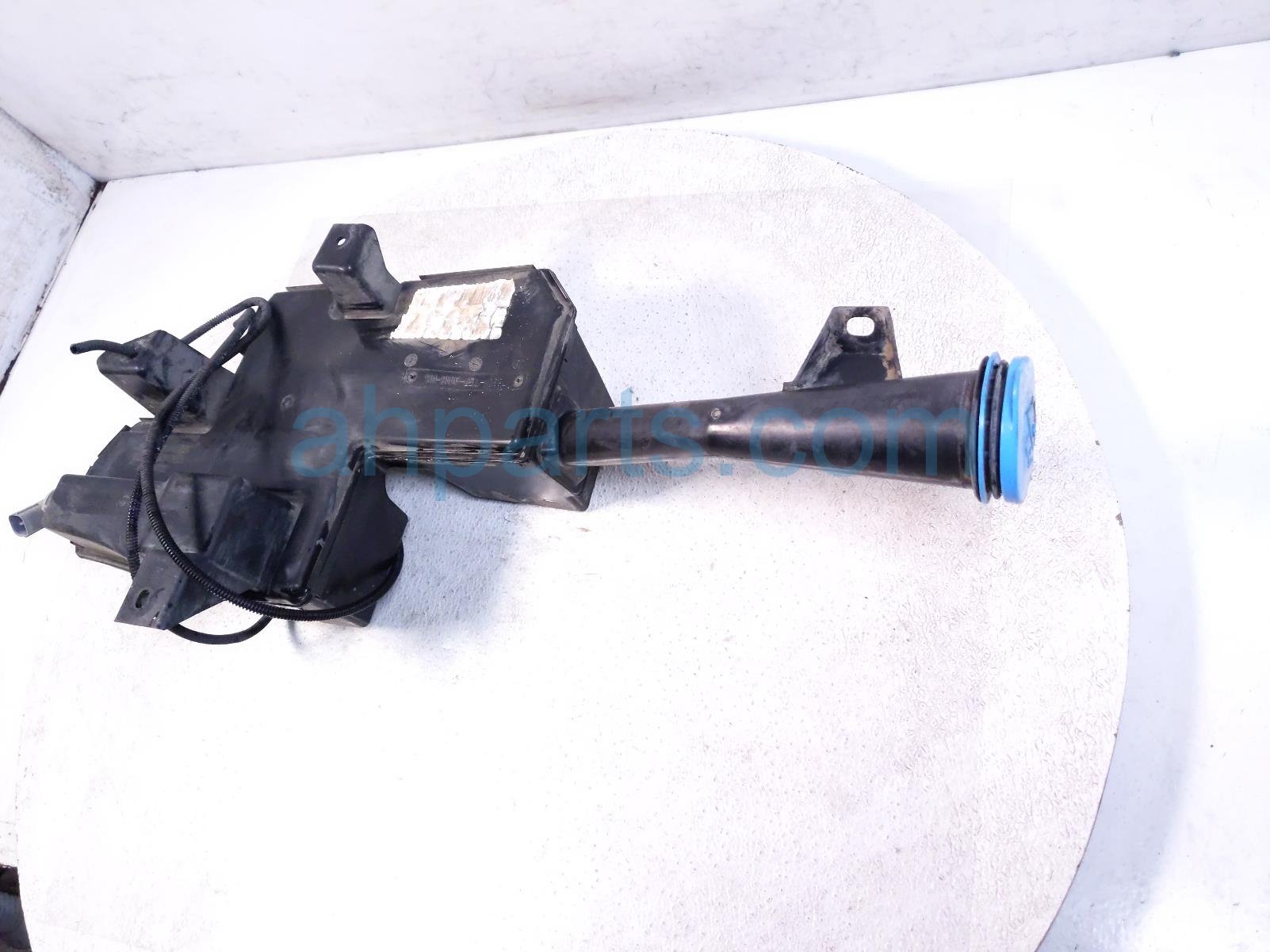 $50 Honda WINDSHIELD WASHER RESERVOIR TANK