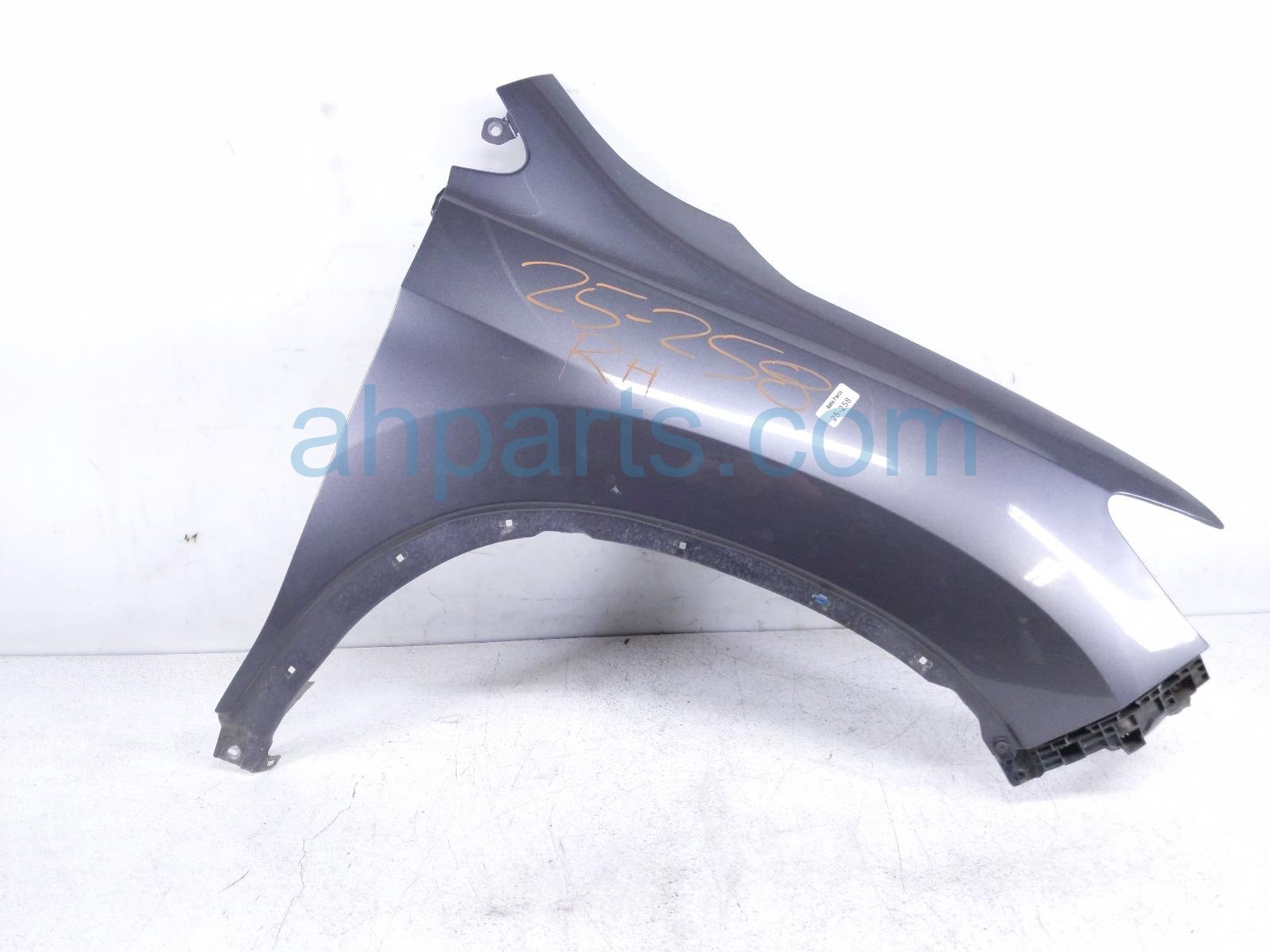 $225 Honda RH FENDER - GREY $225 Honda RH FENDER - GREY