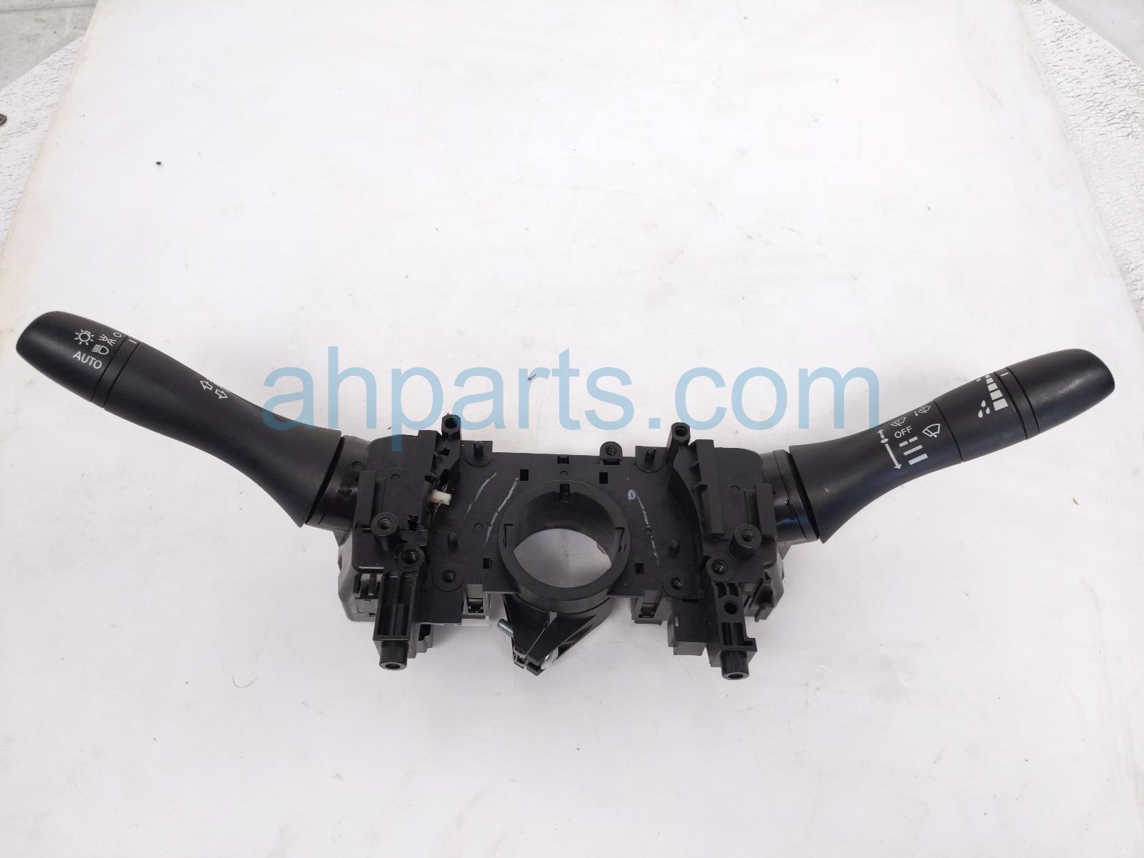 $60 Nissan TURN SIGNAL / WIPER COLUMN SWITCH $60 Nissan TURN SIGNAL / WIPER COLUMN SWITCH