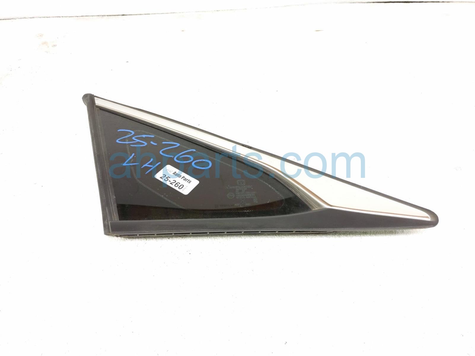 $75 Honda LH QUARTER WINDOW GLASS $75 Honda LH QUARTER WINDOW GLASS