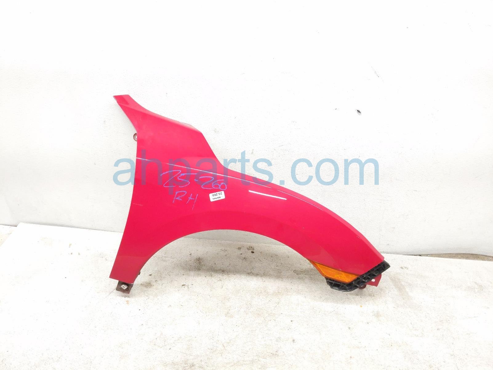 $195 Honda RH FENDER - RED $195 Honda RH FENDER - RED