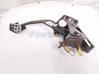 $100 Honda CLUTCH PEDAL ASSY W/PAD & SENSORS FL $100 Honda CLUTCH PEDAL ASSY W/PAD & SENSORS FL