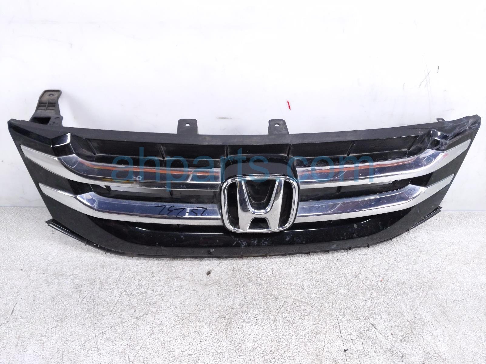 $349 Honda UPPER GRILLE - BLACK/CHROME W/EMB $349 Honda UPPER GRILLE - BLACK/CHROME W/EMB
