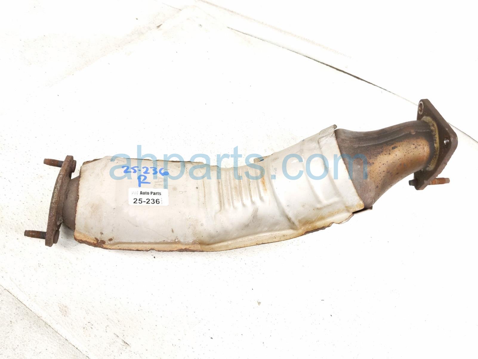 $349 Nissan RH EXHAUST CATALYTIC CONVERTER