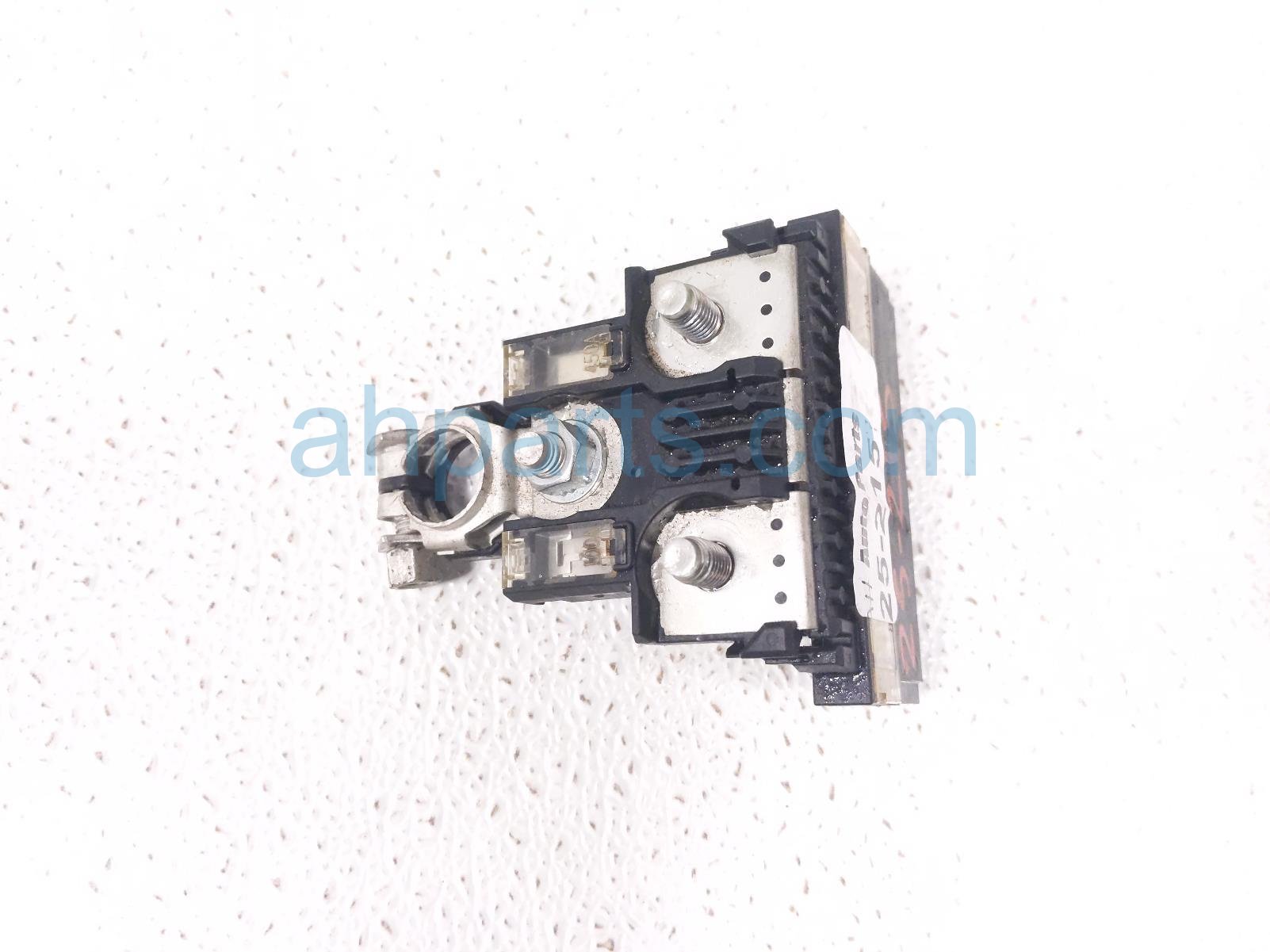 $75 Infiniti BATTERY FUSIBLE LINK TERMINAL ONLY $75 Infiniti BATTERY FUSIBLE LINK TERMINAL ONLY