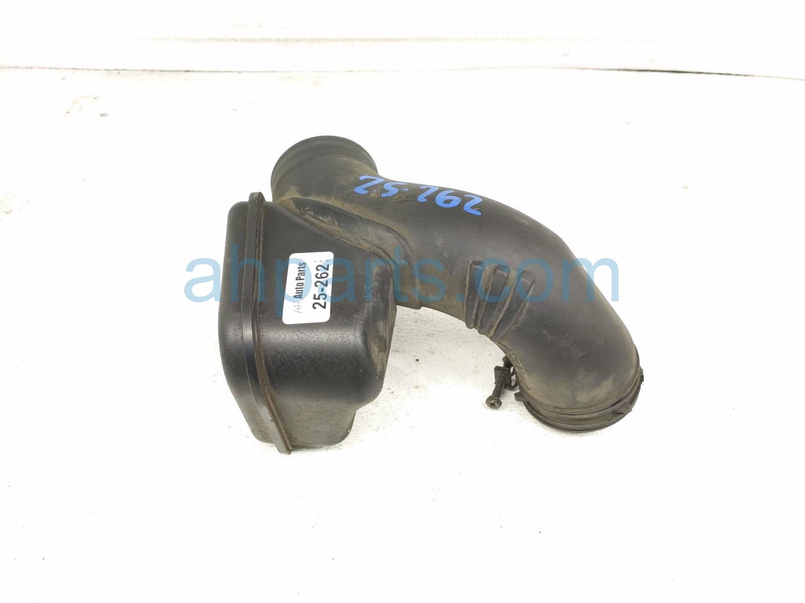 $40 Kia AIR CLEANER INTAKE HOSE $40 Kia AIR CLEANER INTAKE HOSE